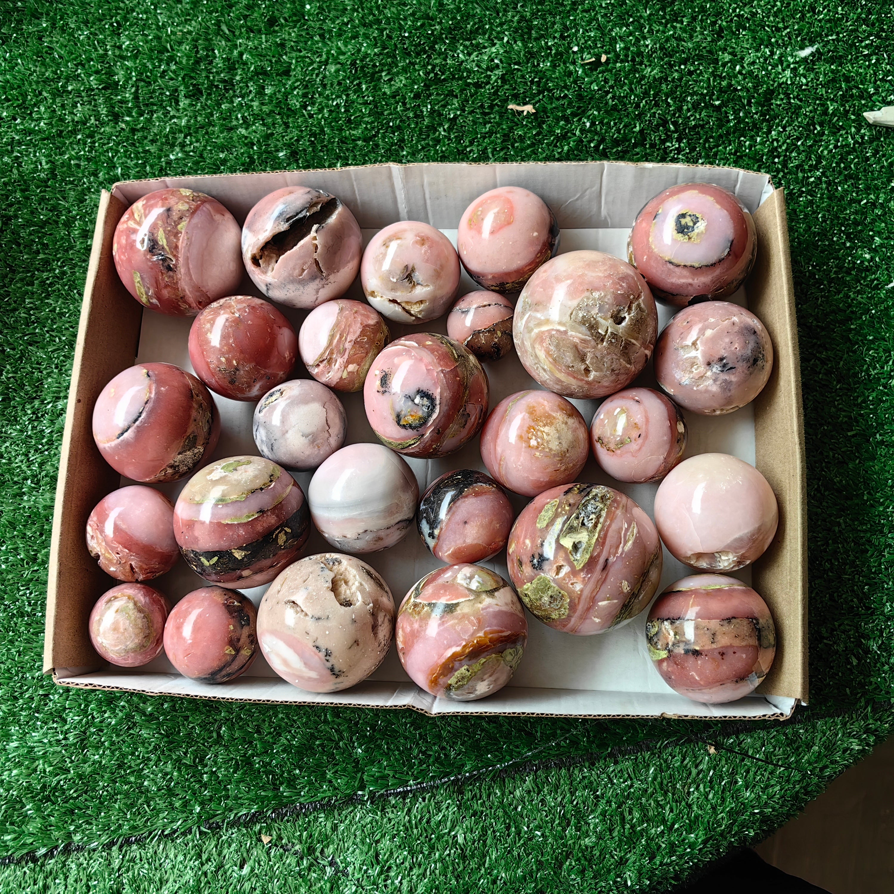 26 pc peruvian pink opal spheres