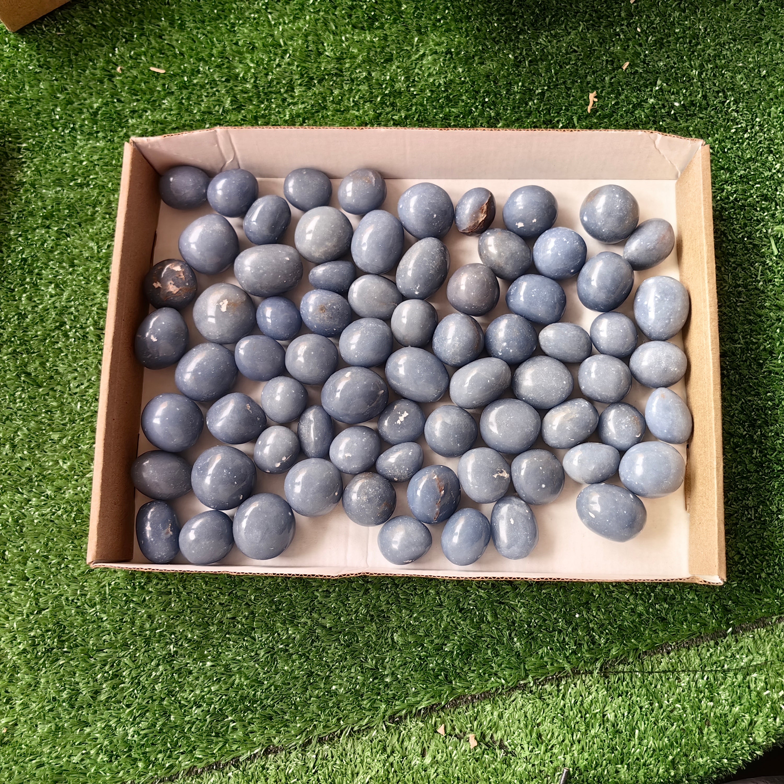 2 kg tumbled blue angelite