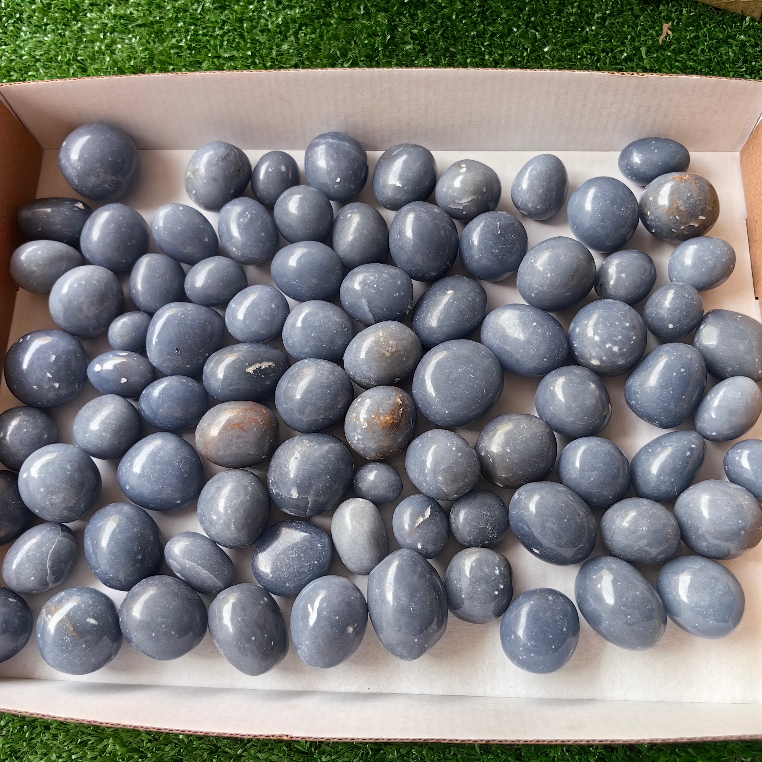 2 kg tumbled blue angelite