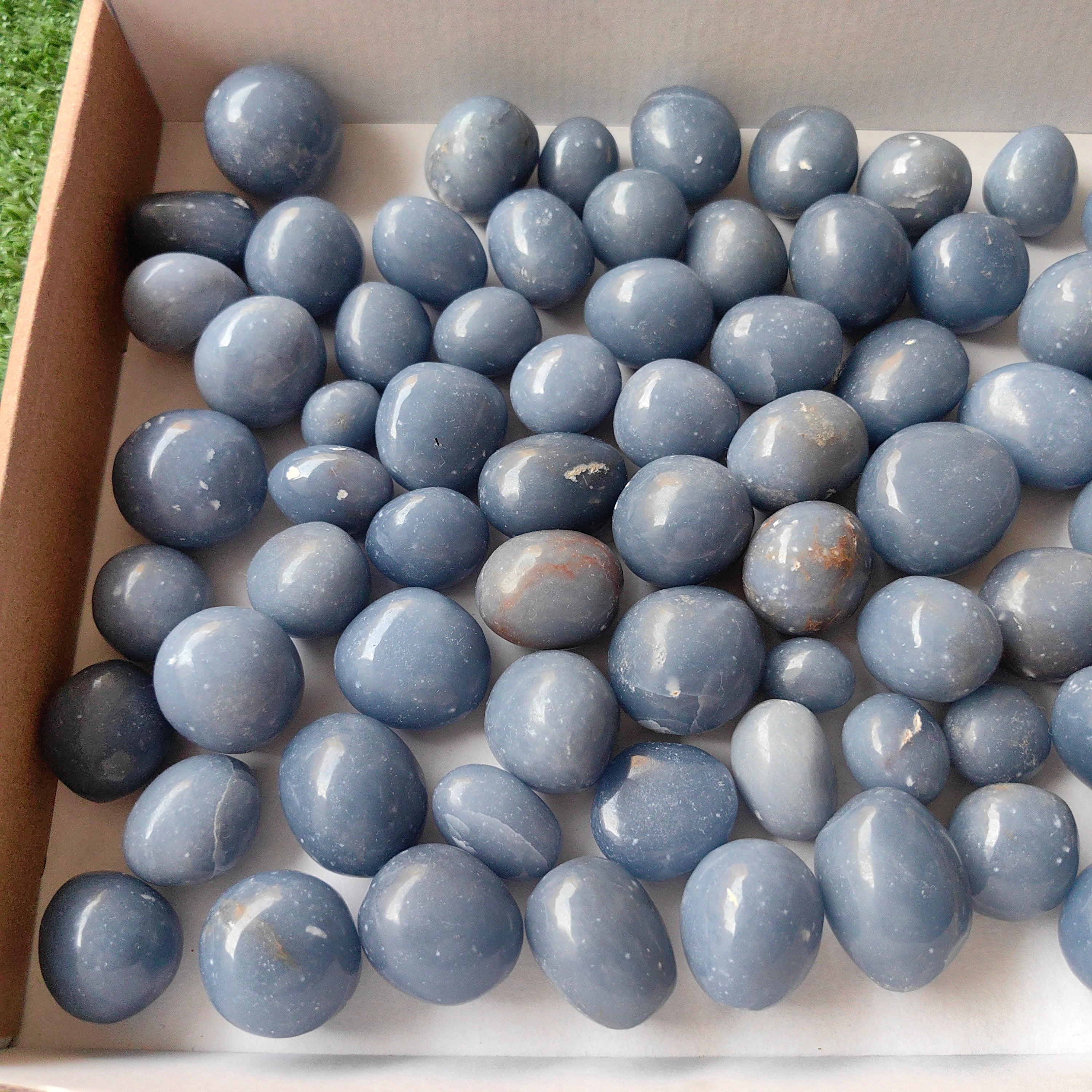 2 kg tumbled blue angelite
