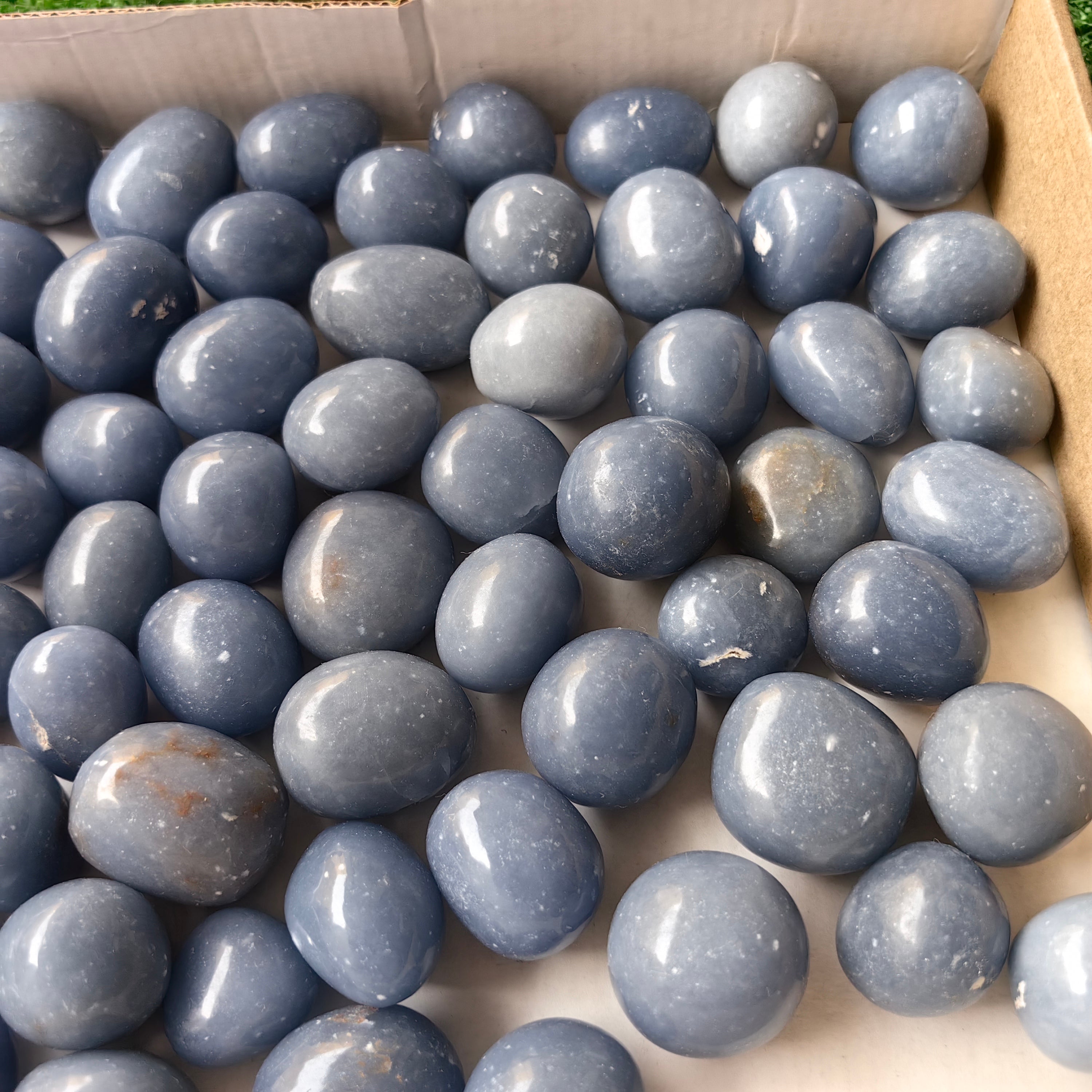 2 kg tumbled blue angelite