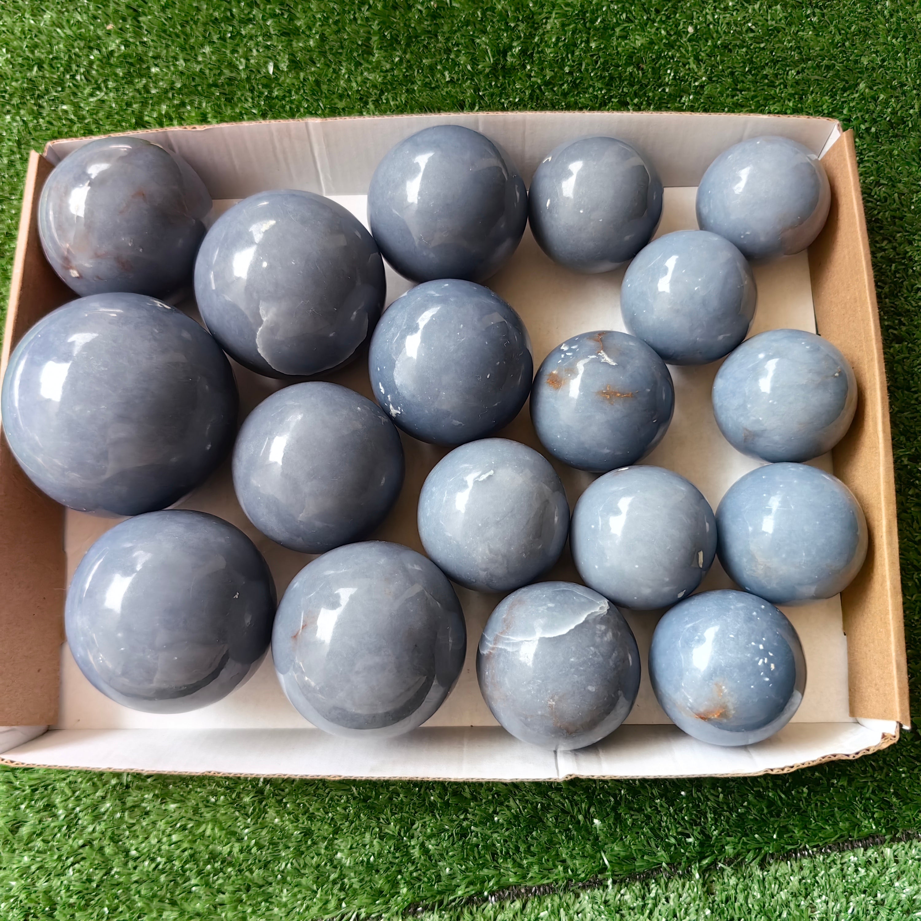 18 pc blue angelite spheres