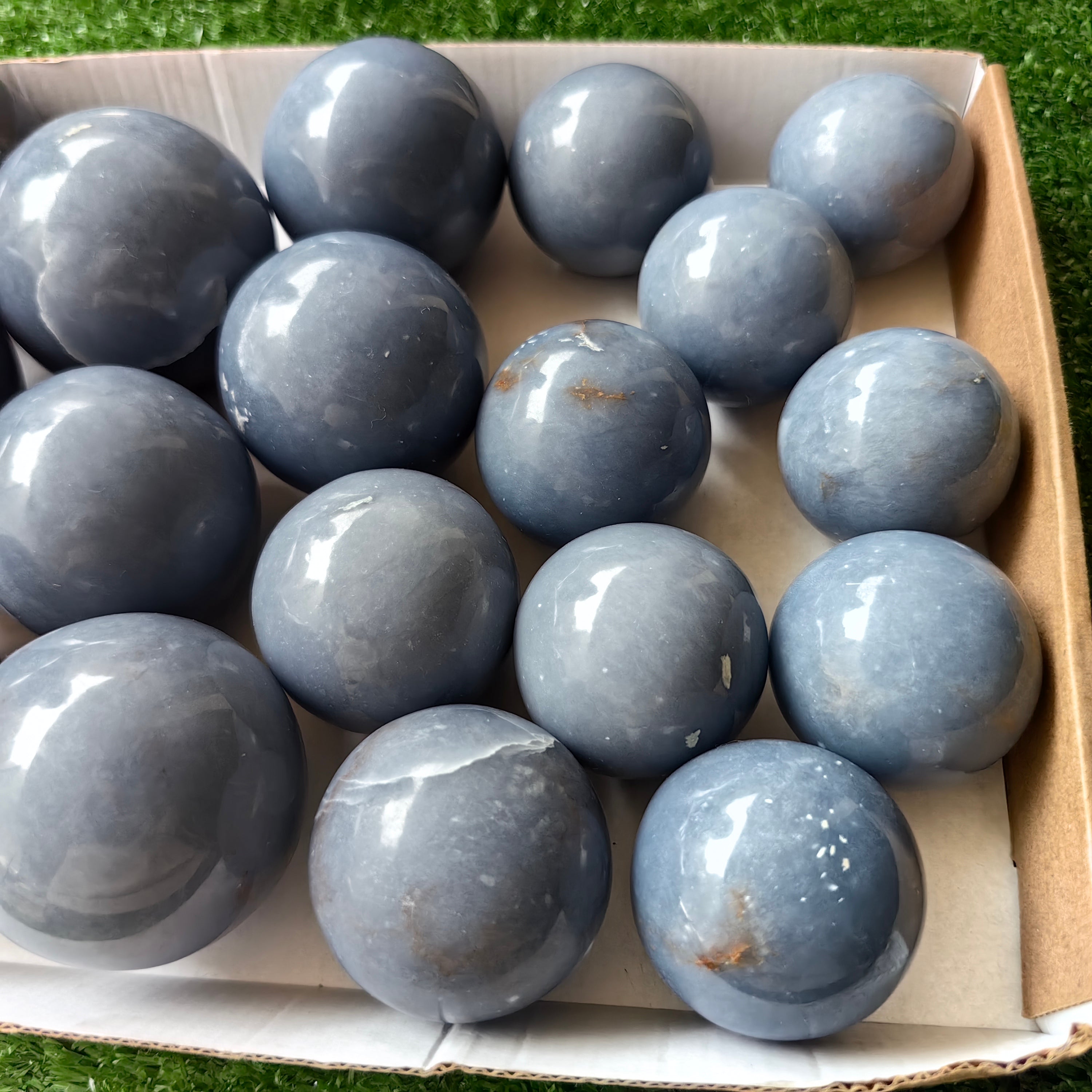 18 pc blue angelite spheres