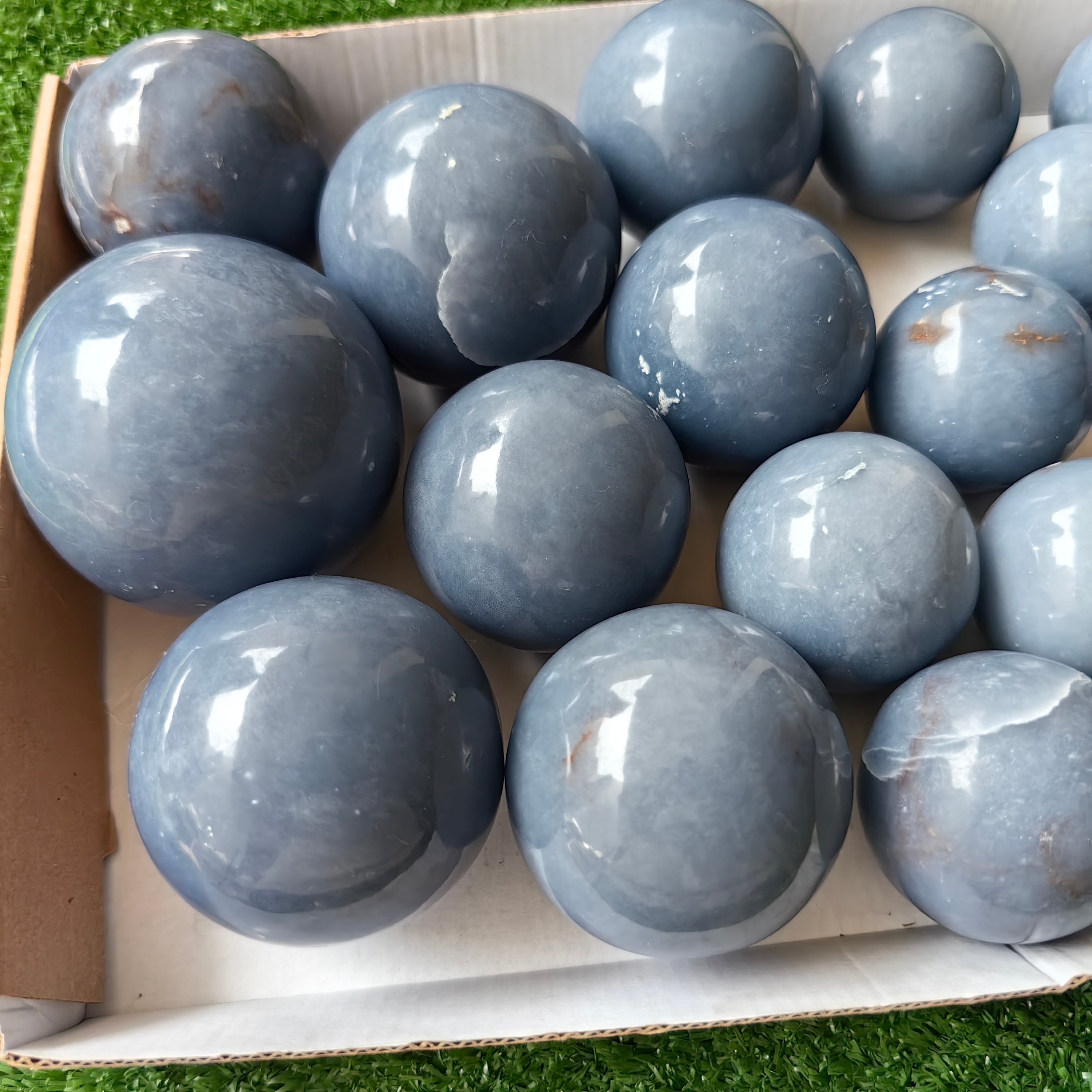 18 pc blue angelite spheres