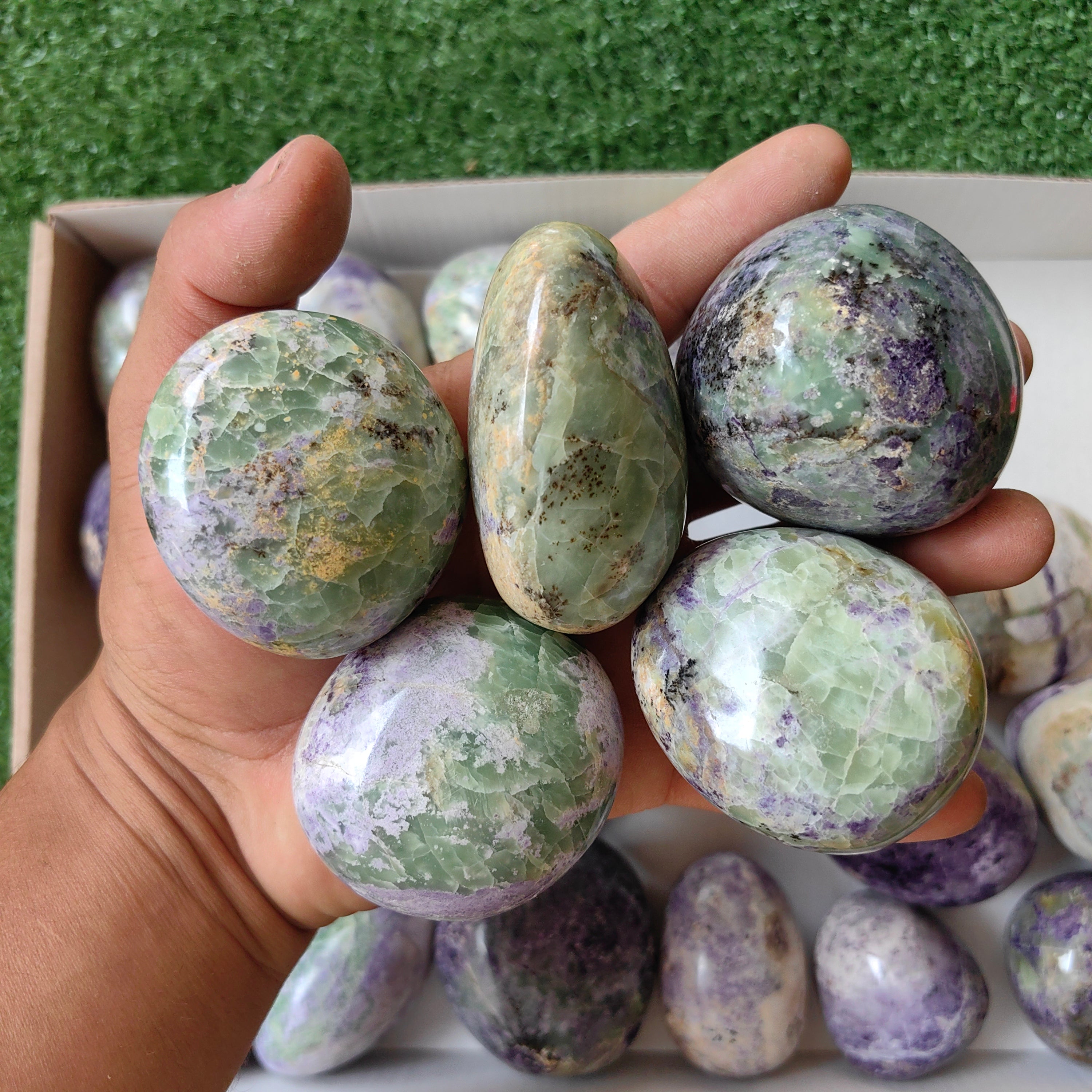 26 pc bolivianite free forms