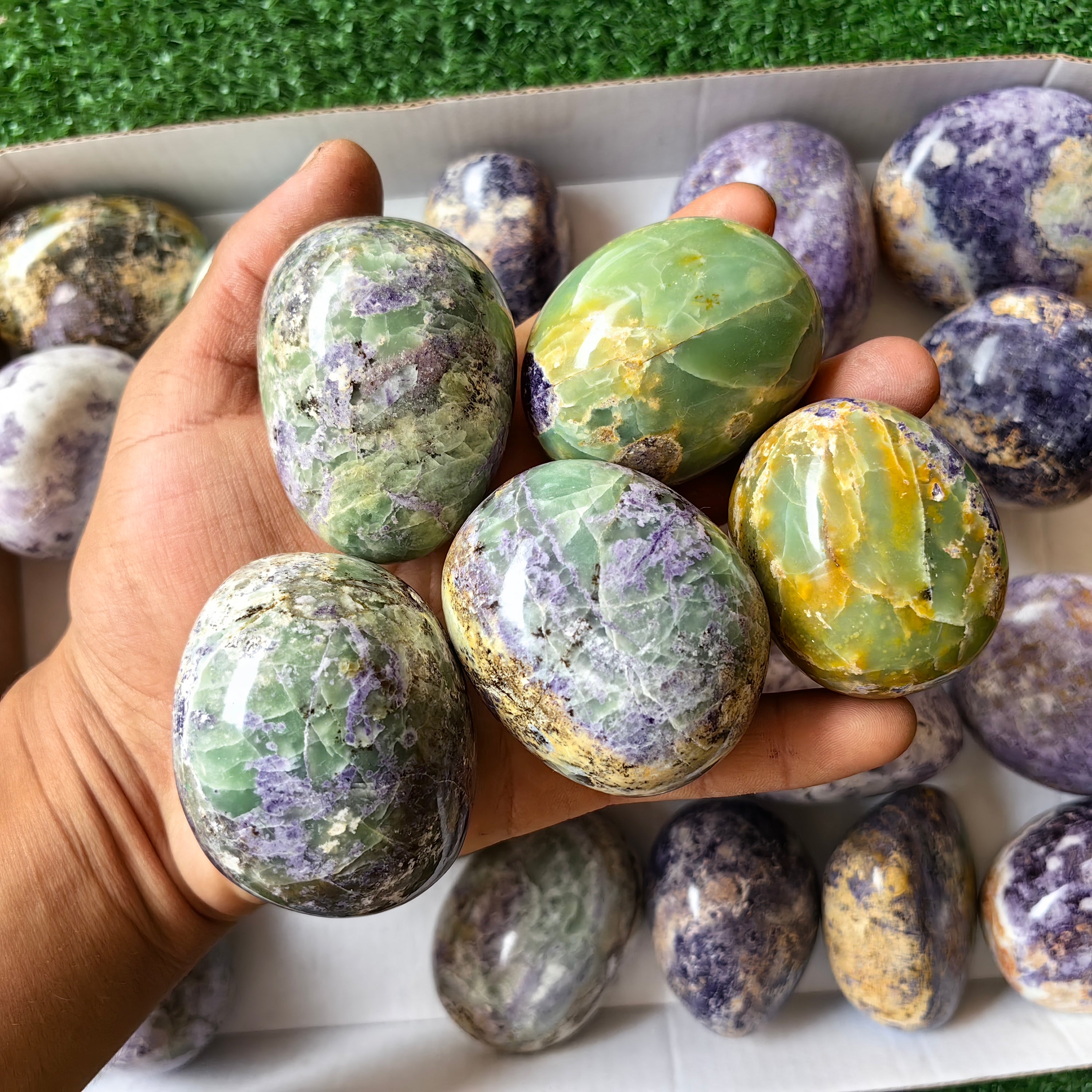 24 pc bolivianite free forms