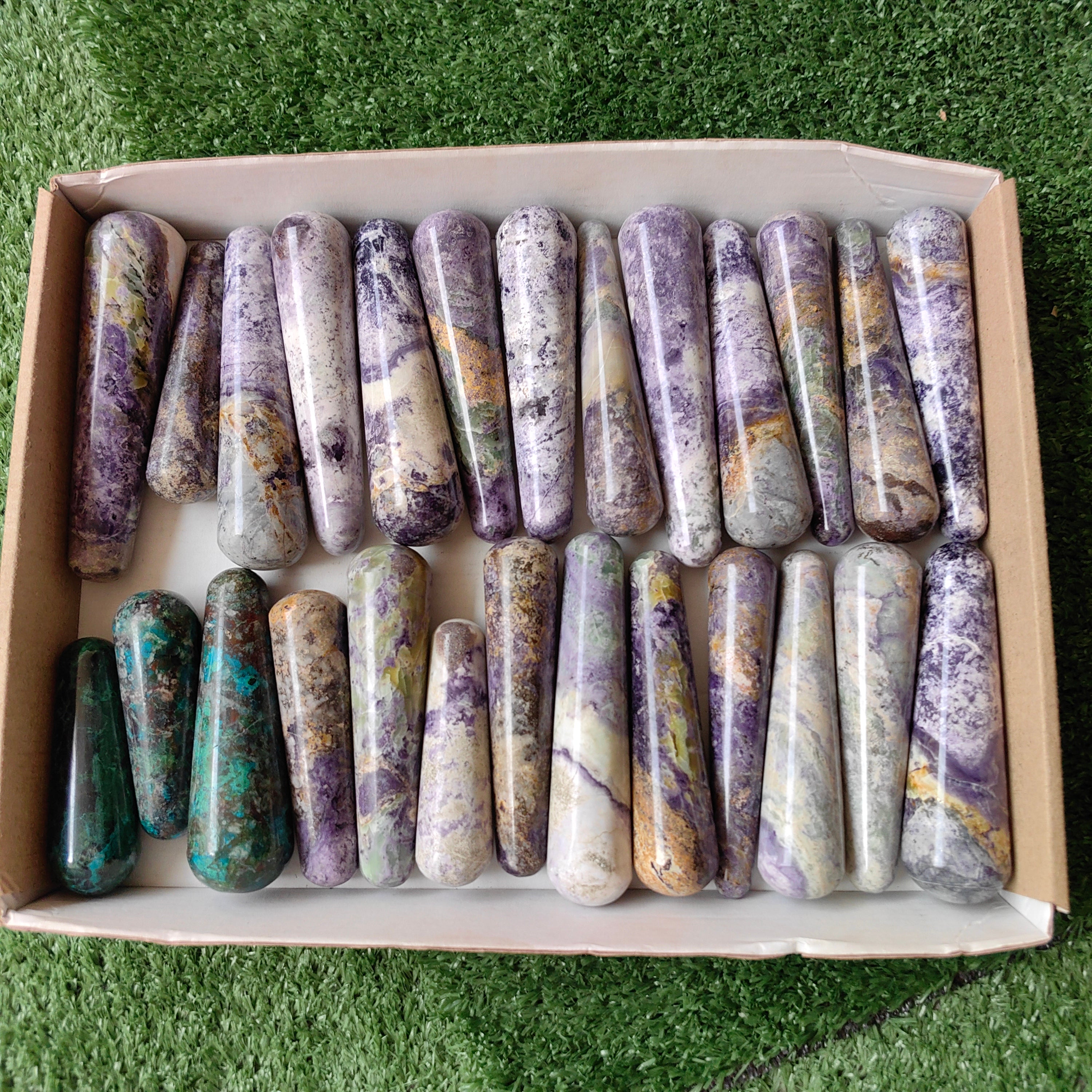 26 pc bolivianite & chrysocolla wands