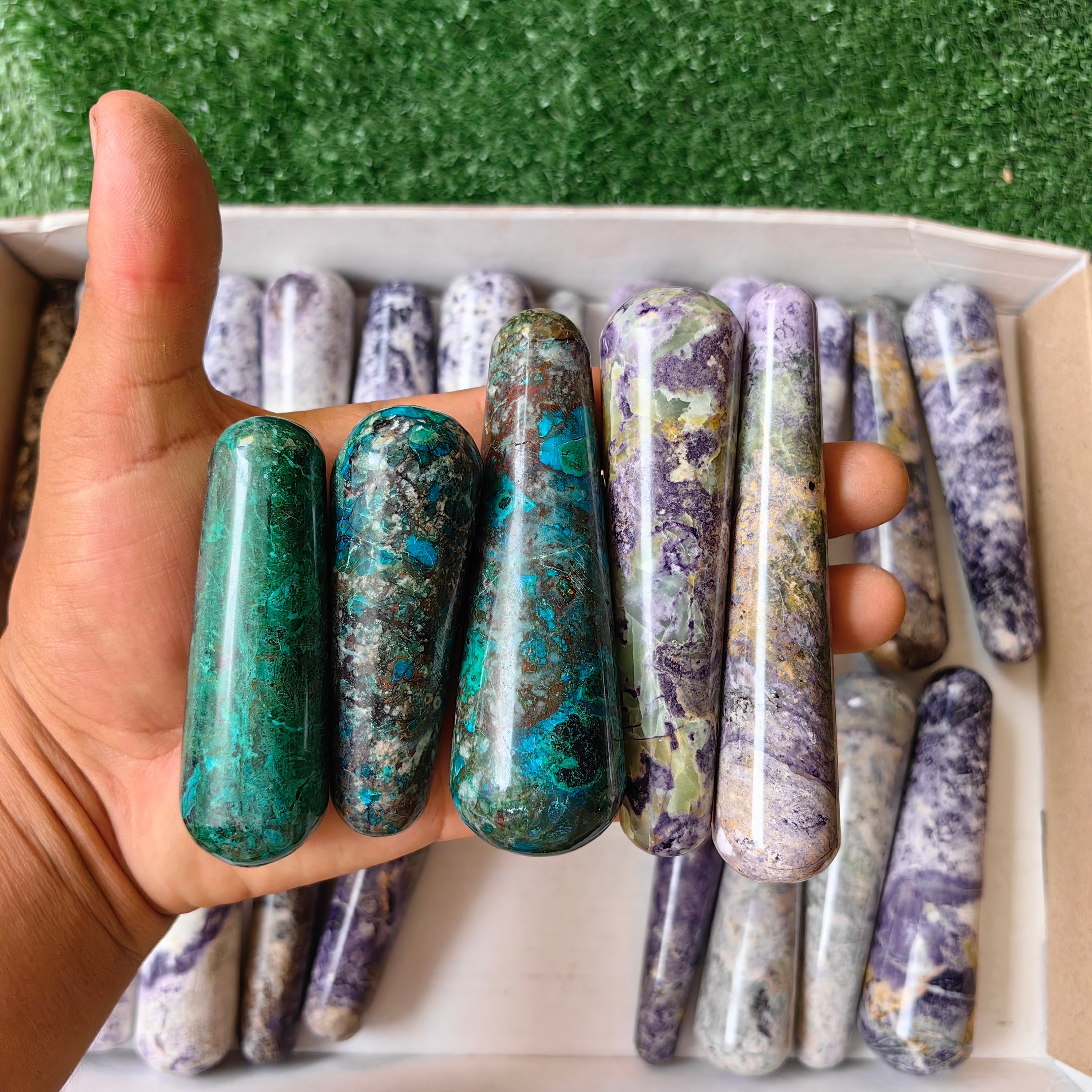 26 pc bolivianite & chrysocolla wands