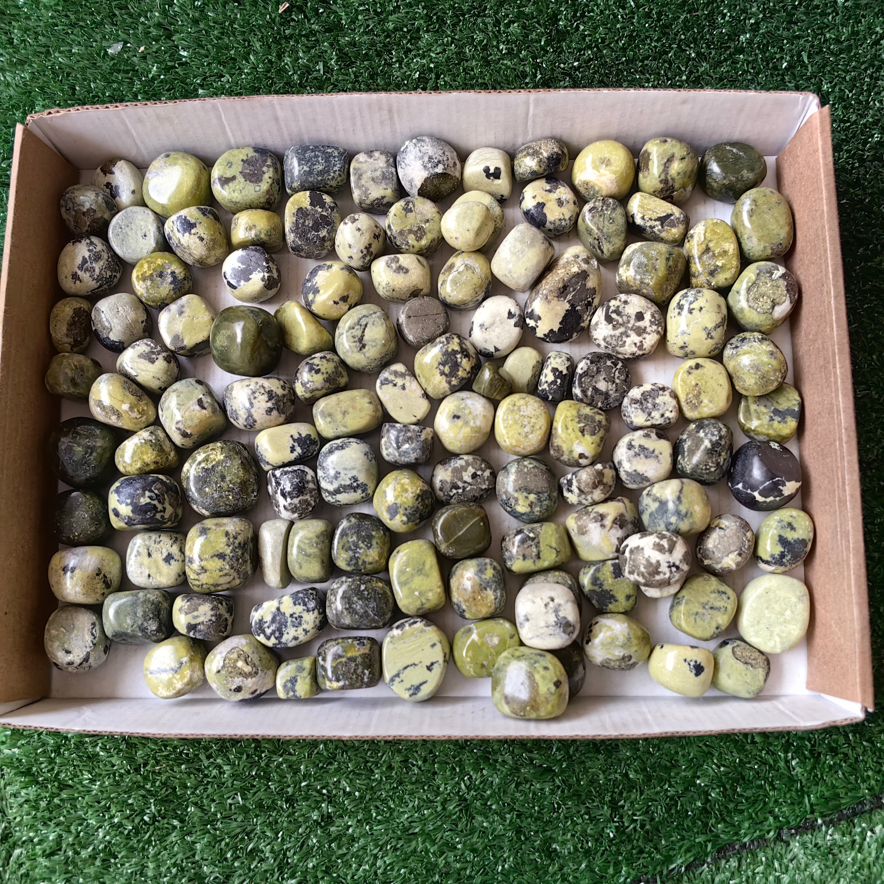 2 kg tumbled green serpentine