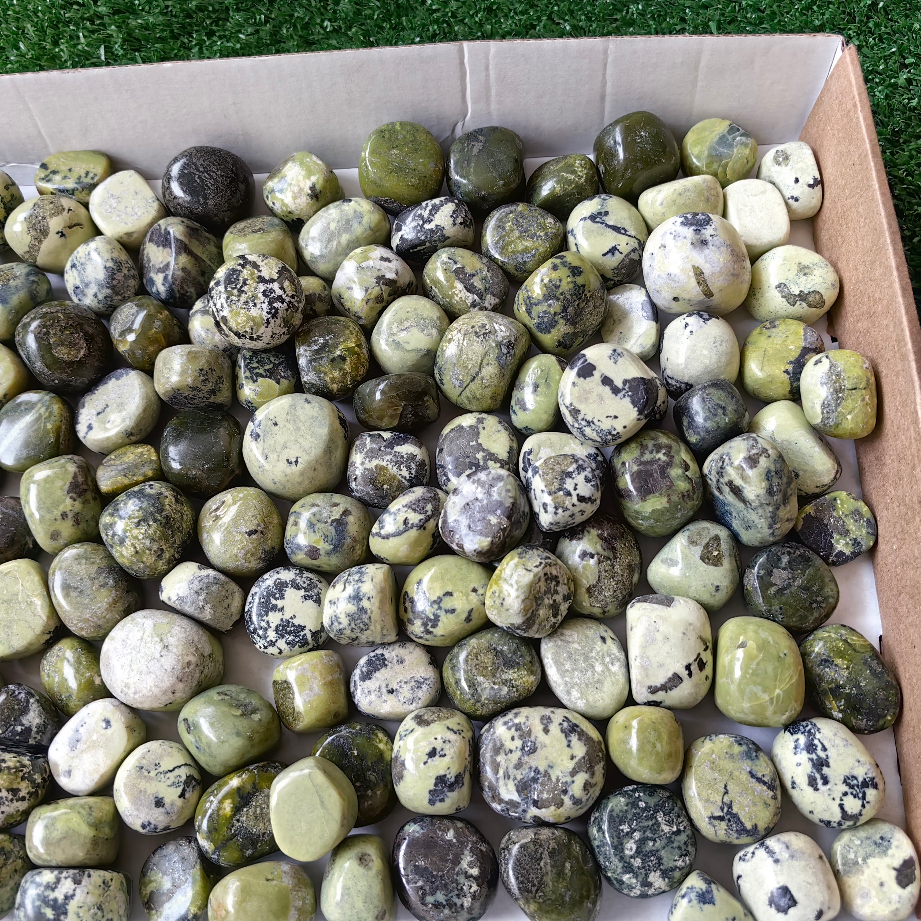 2 kg tumbled green serpentine