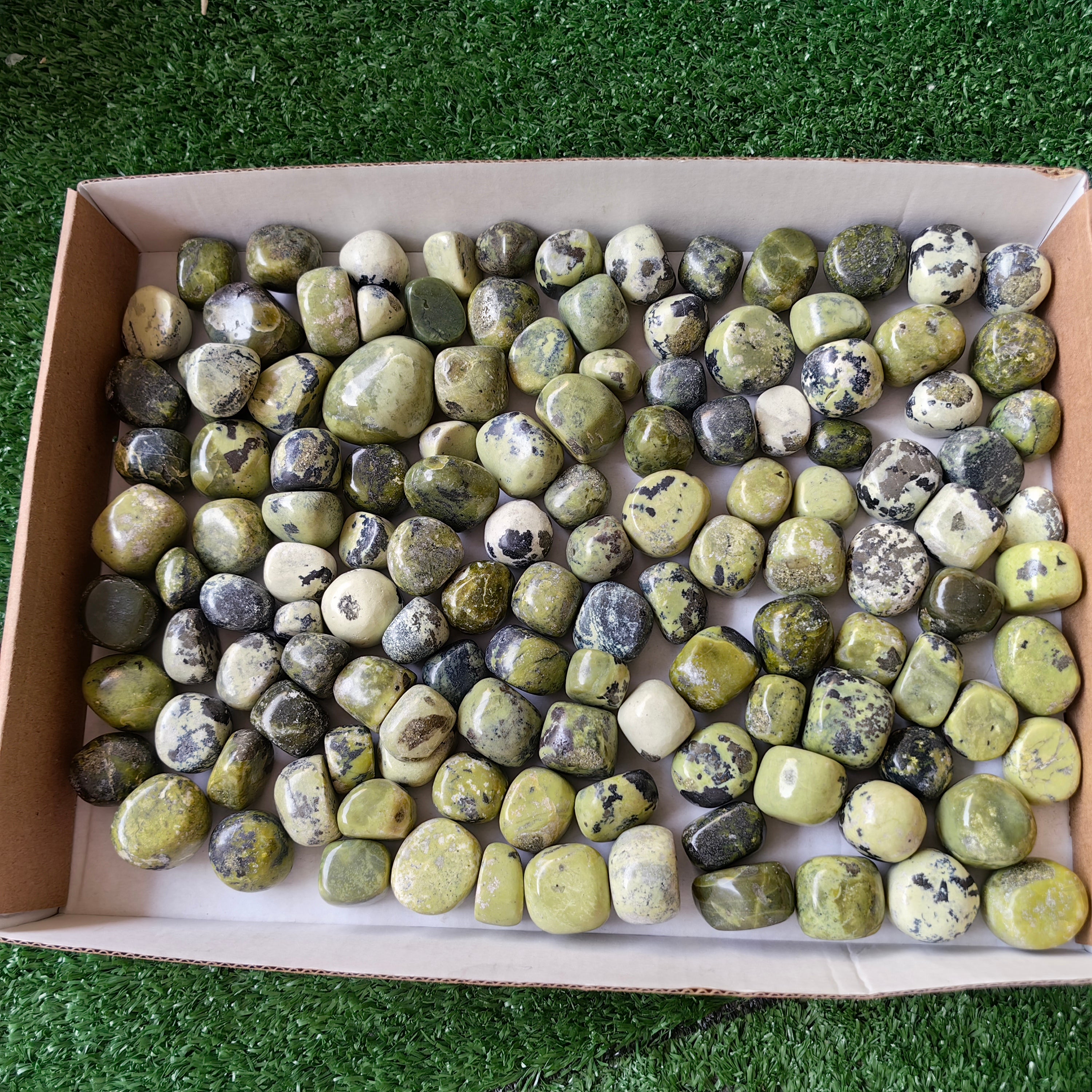 2 kg tumbled green serpentine