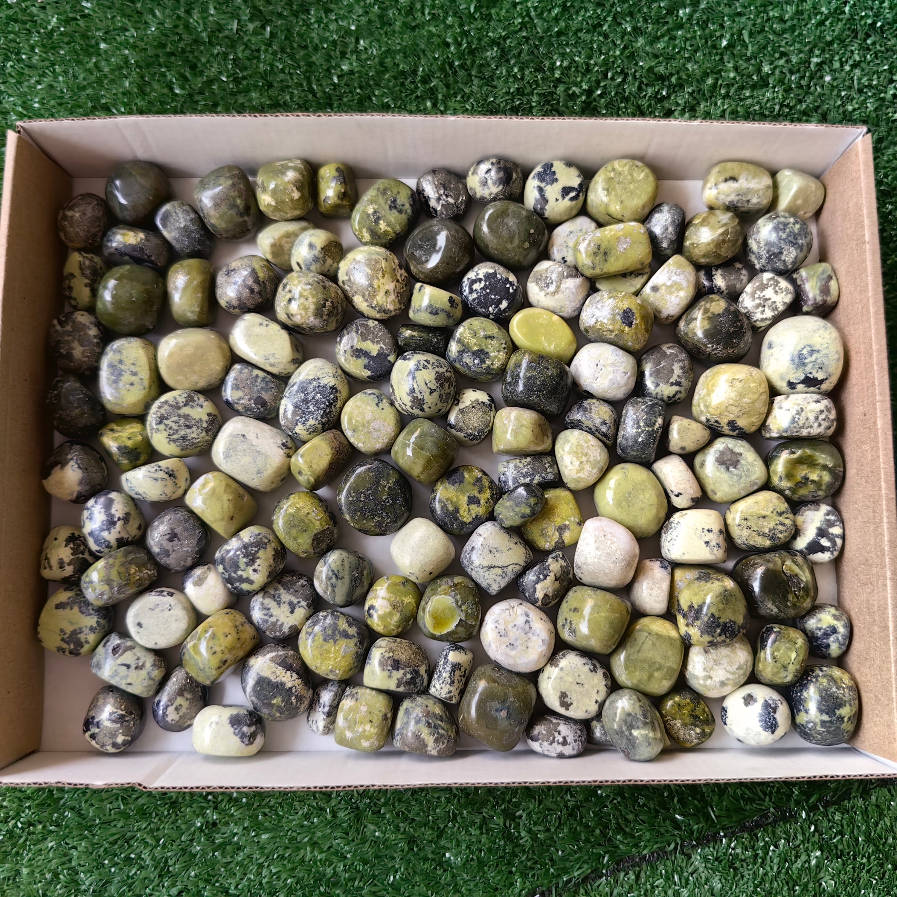 2 kg tumbled green serpentine