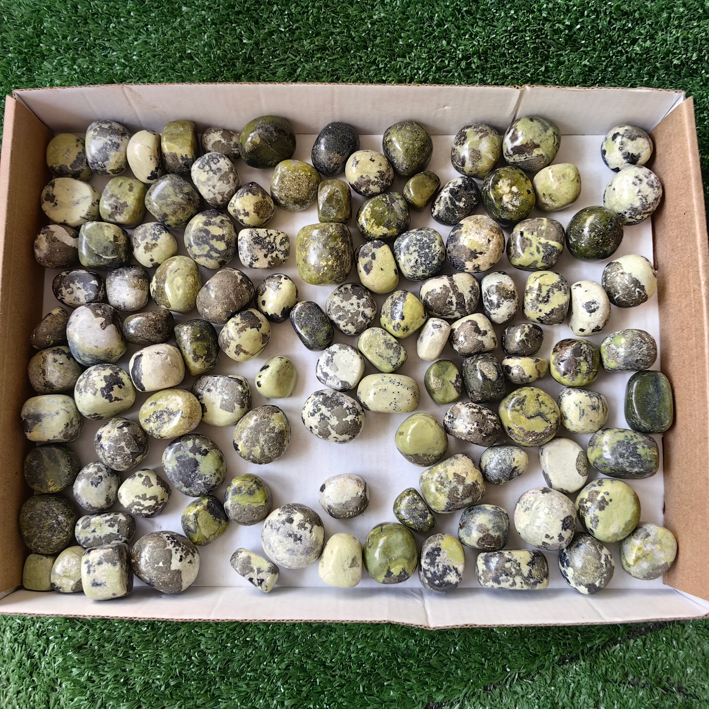 2 kg tumbled green serpentine