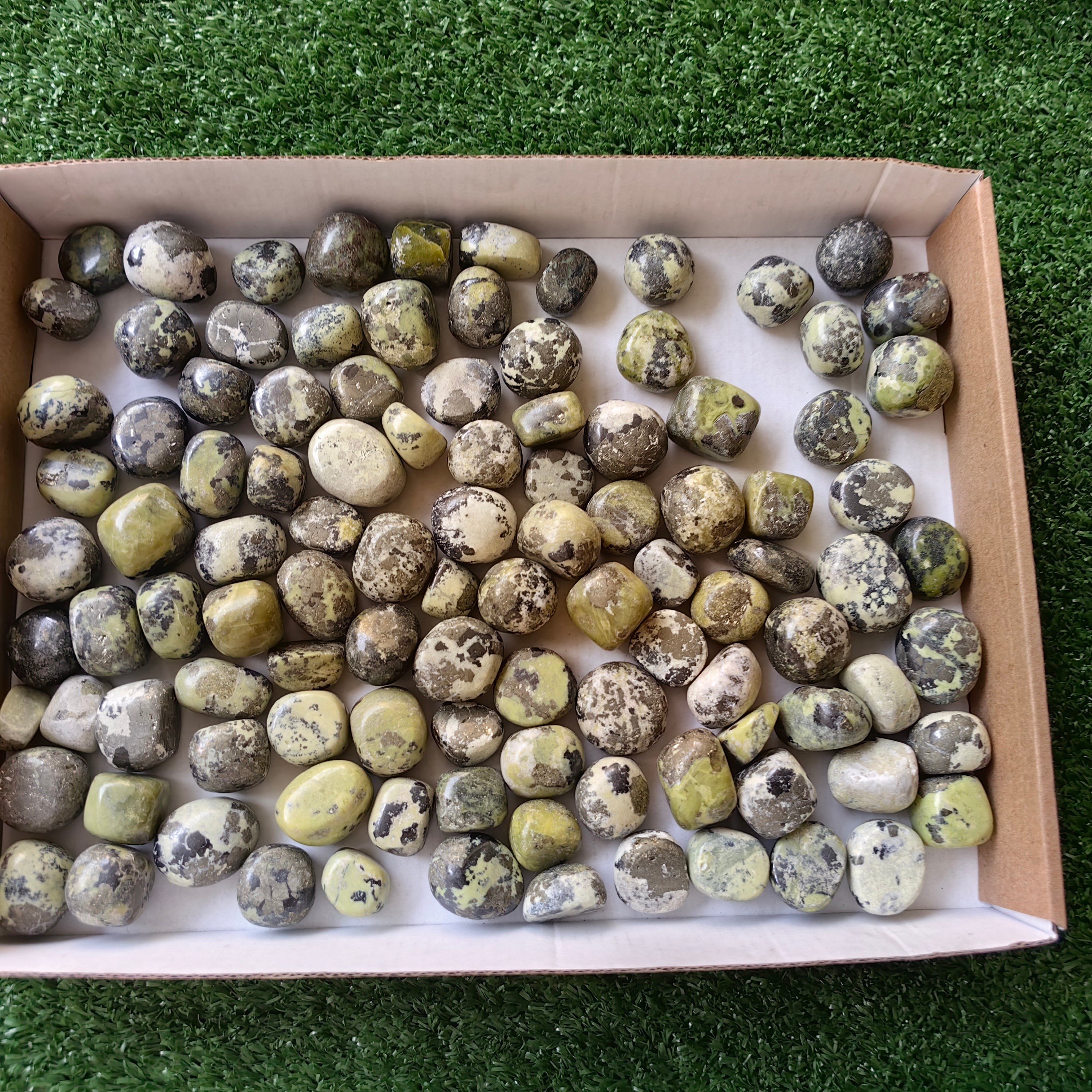 2 kg tumbled green serpentine