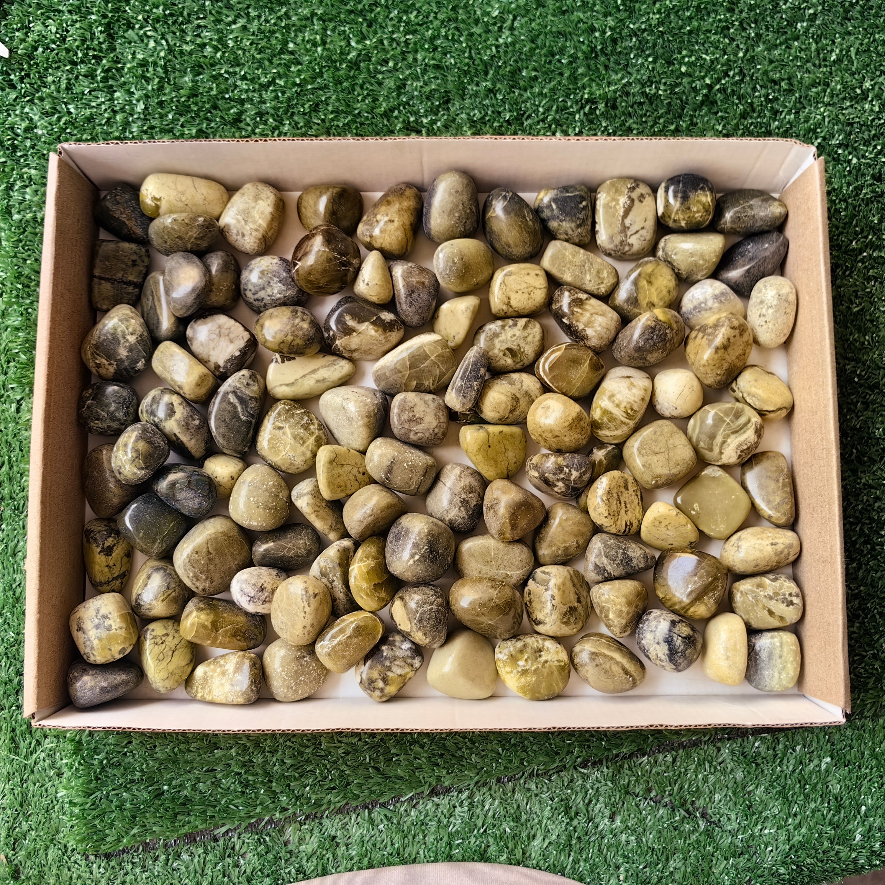 2 kg tumbled green serpentine