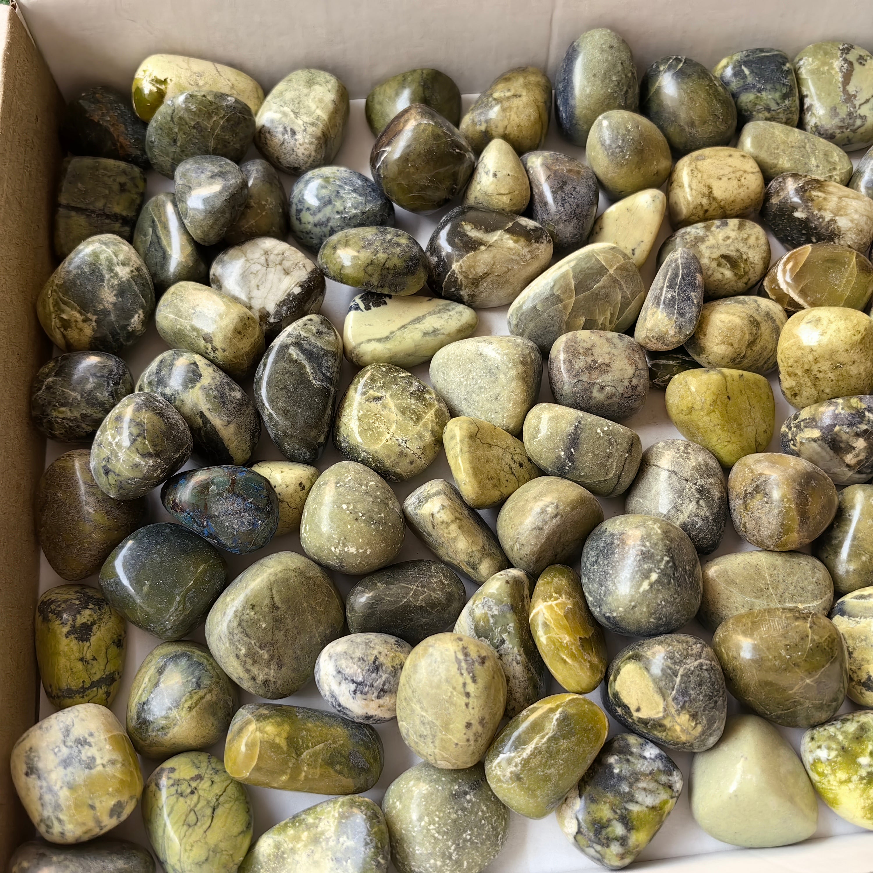 2 kg tumbled green serpentine
