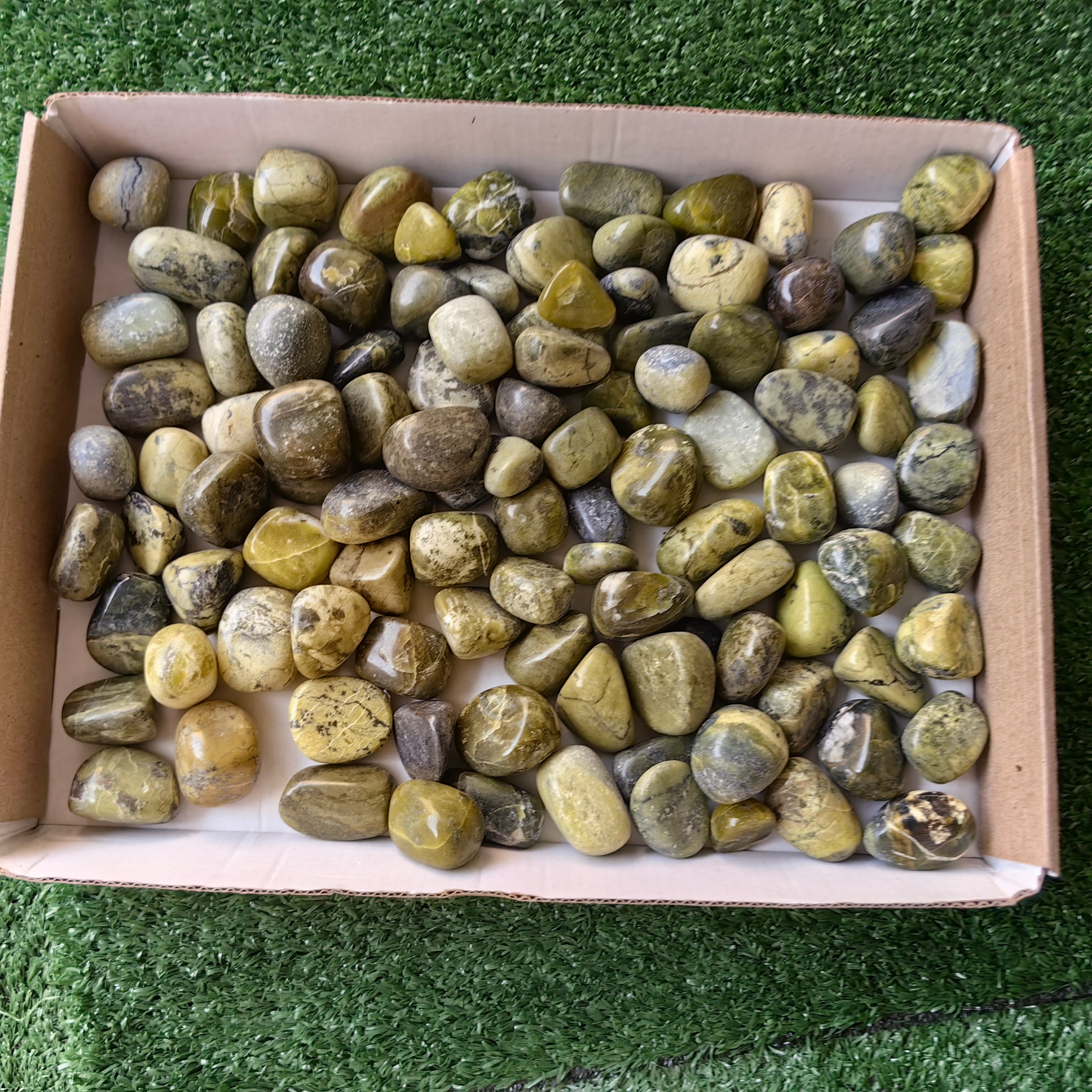 2 kg tumbled green serpentine