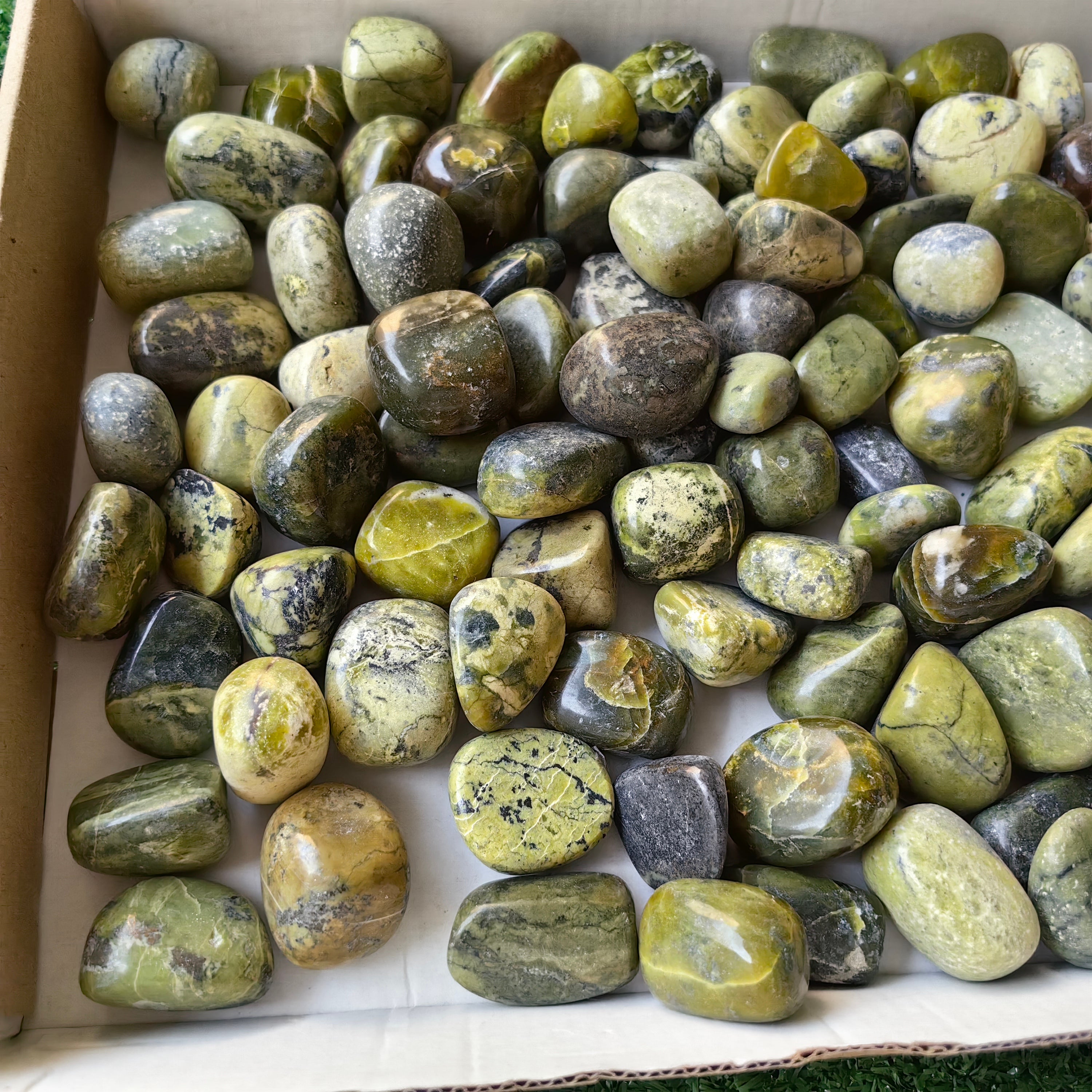 2 kg tumbled green serpentine