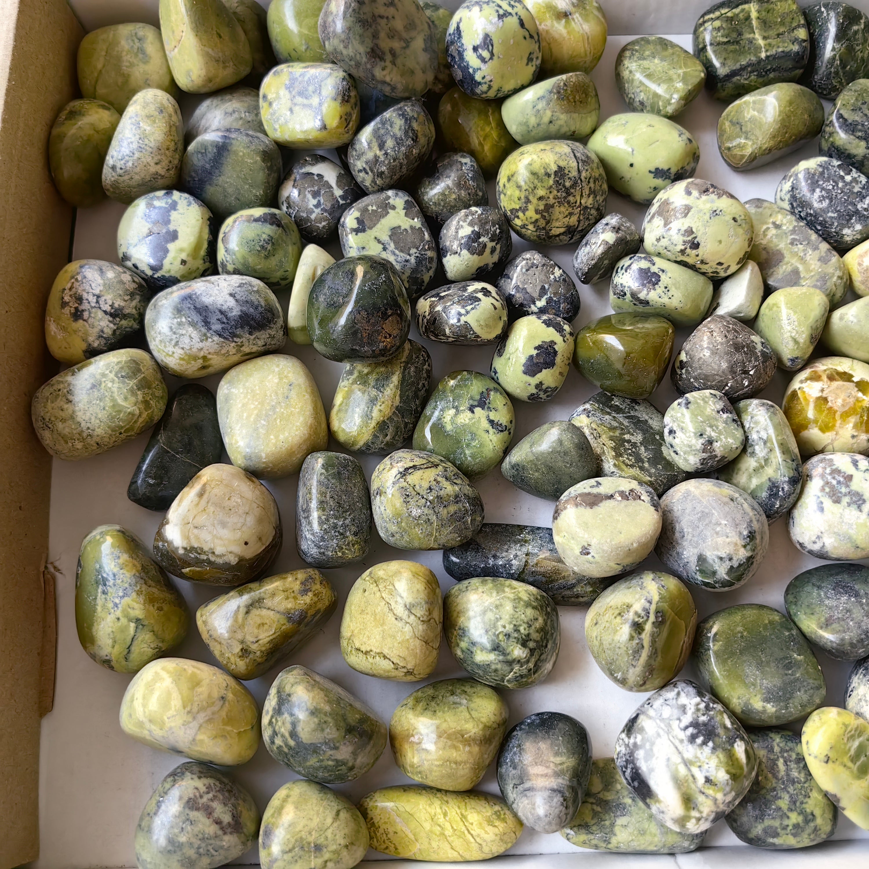 2 kg tumbled green serpentine