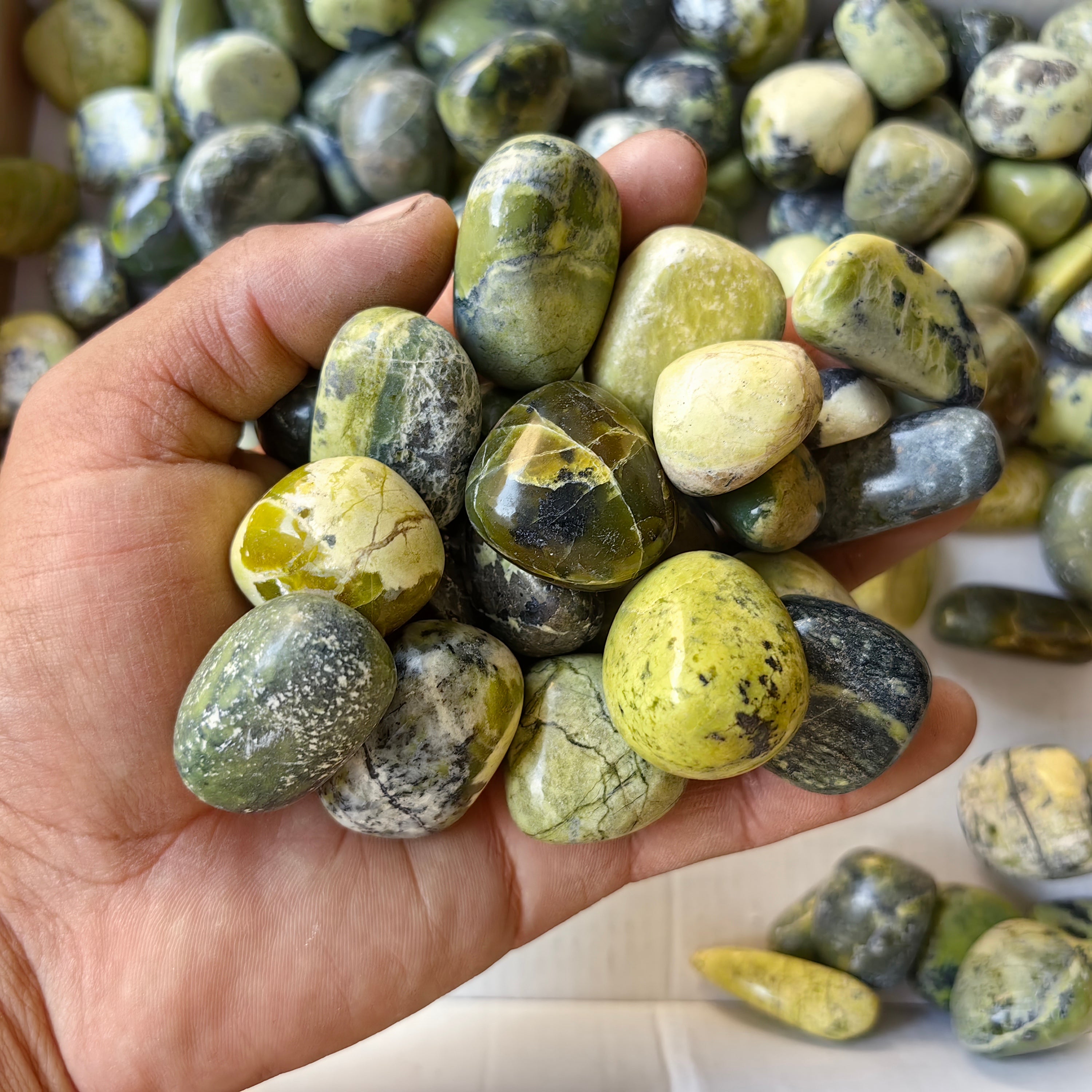 2 kg tumbled green serpentine