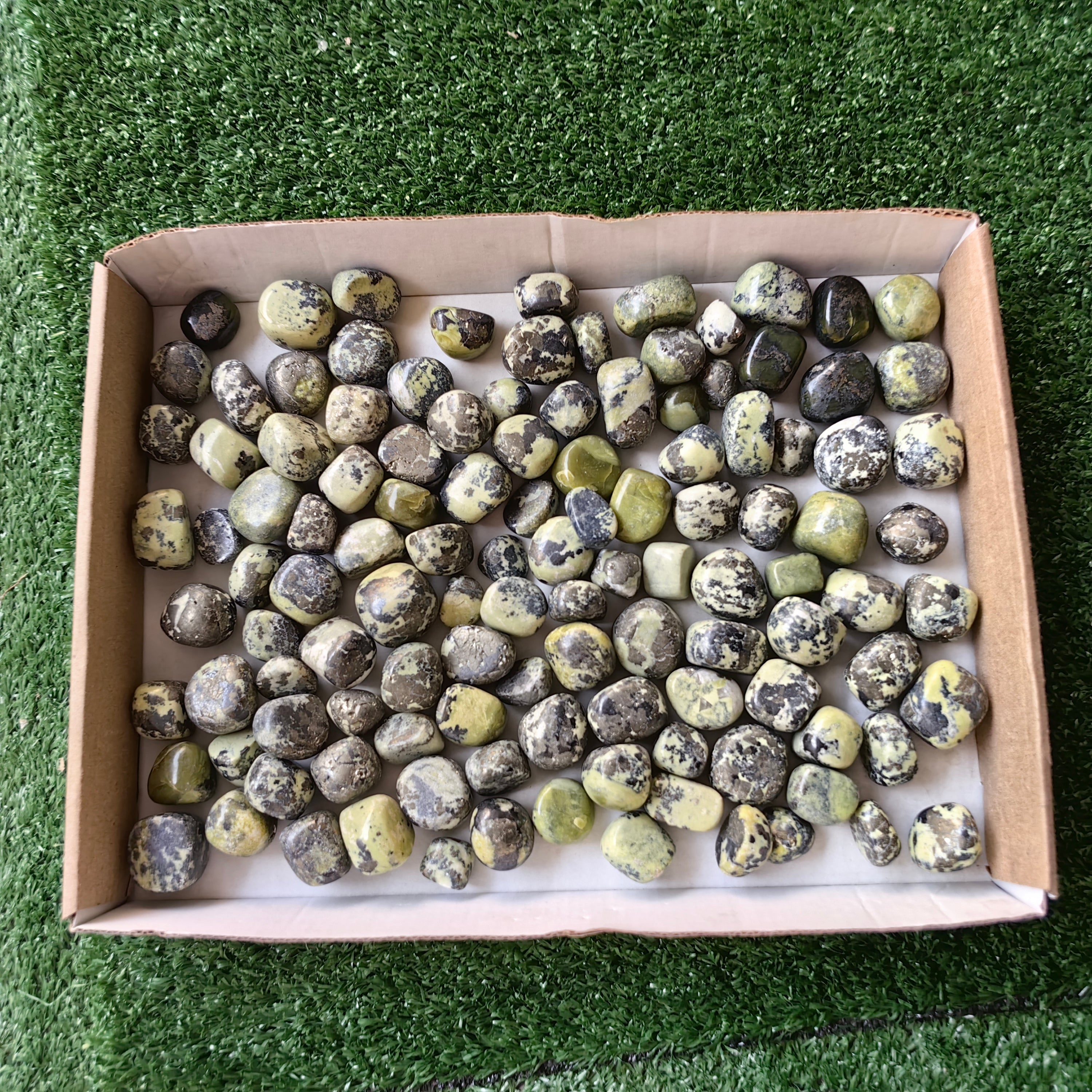 2 kg tumbled green serpentine