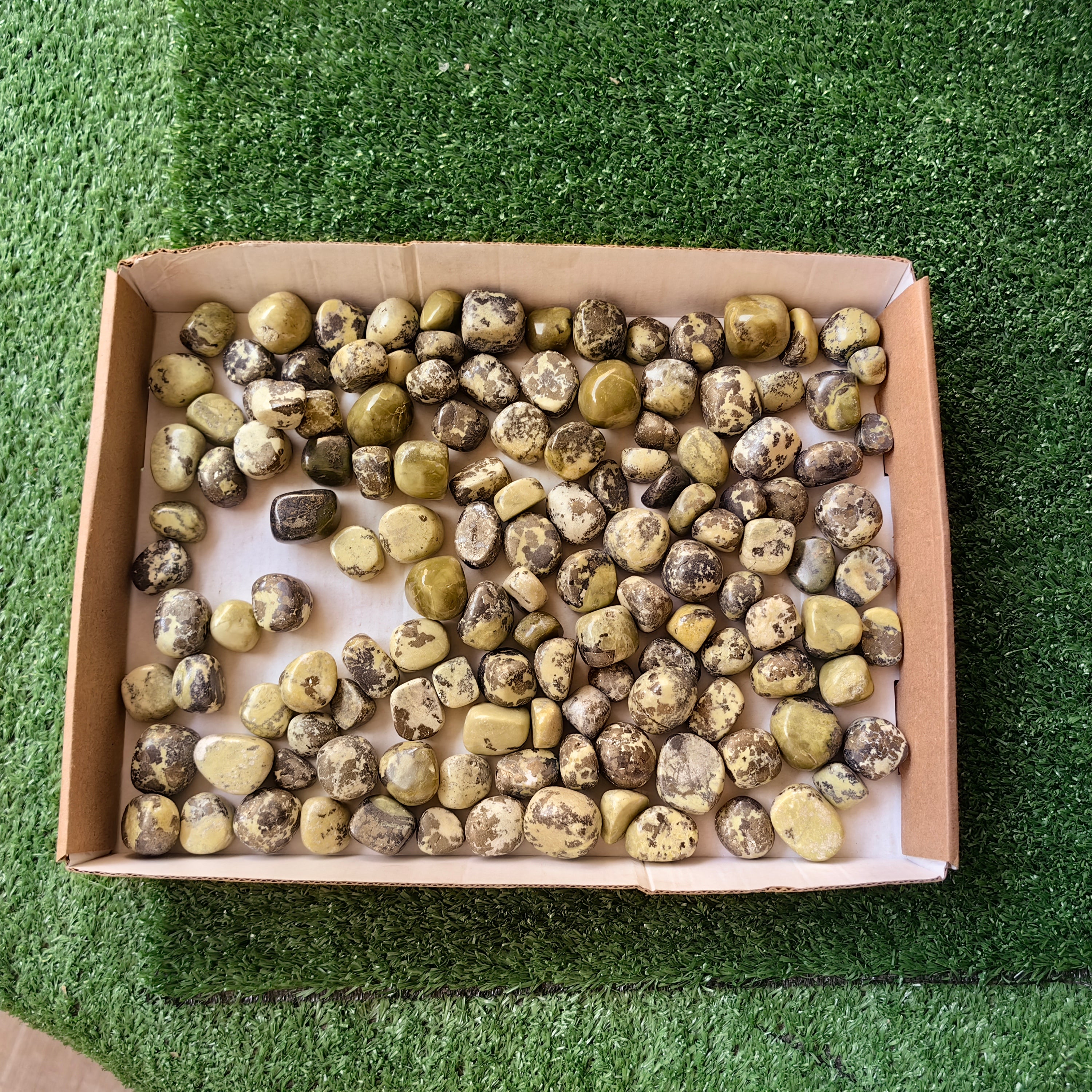 2 kg tumbled green serpentine