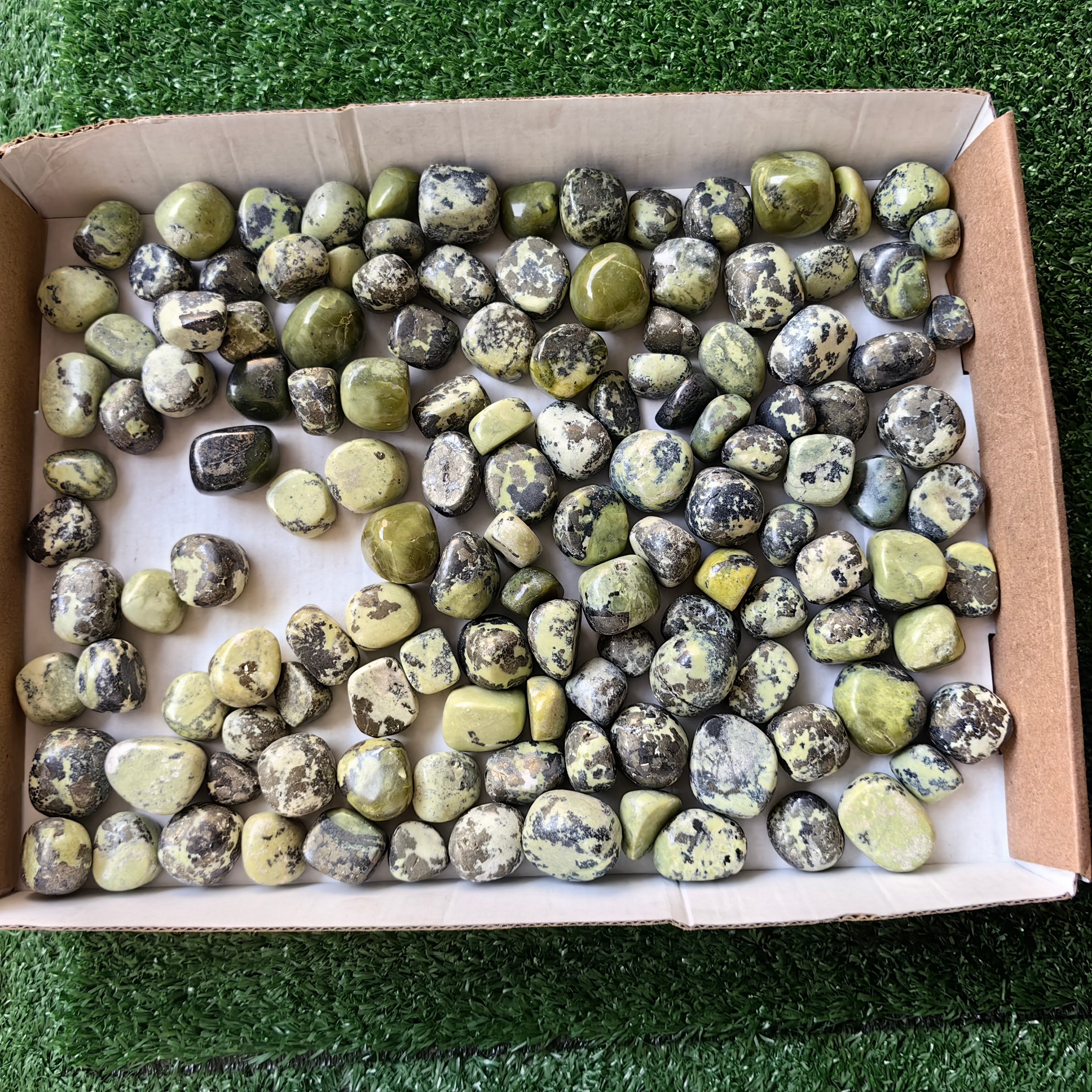 2 kg tumbled green serpentine