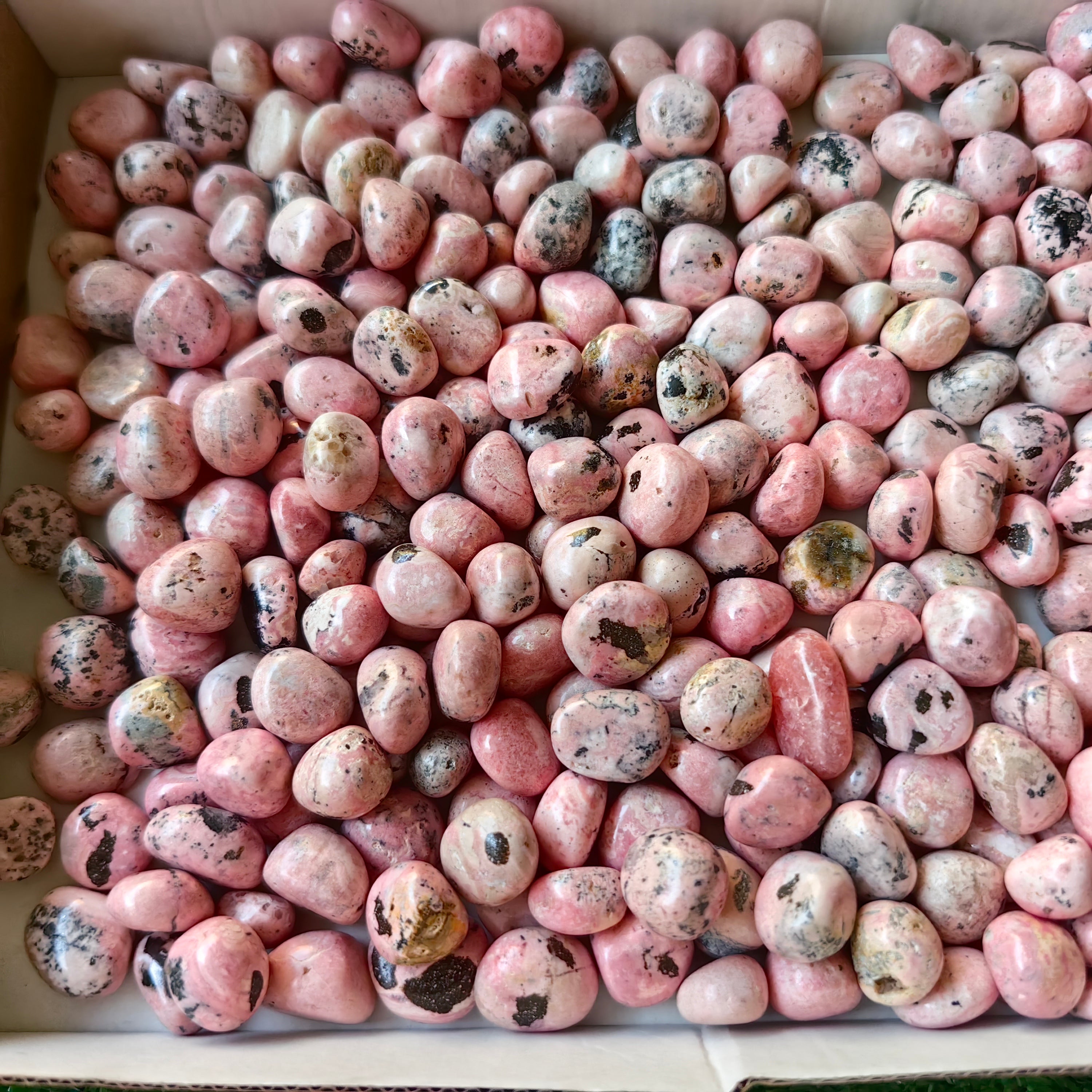 2 kg tumbled pink rhodonite