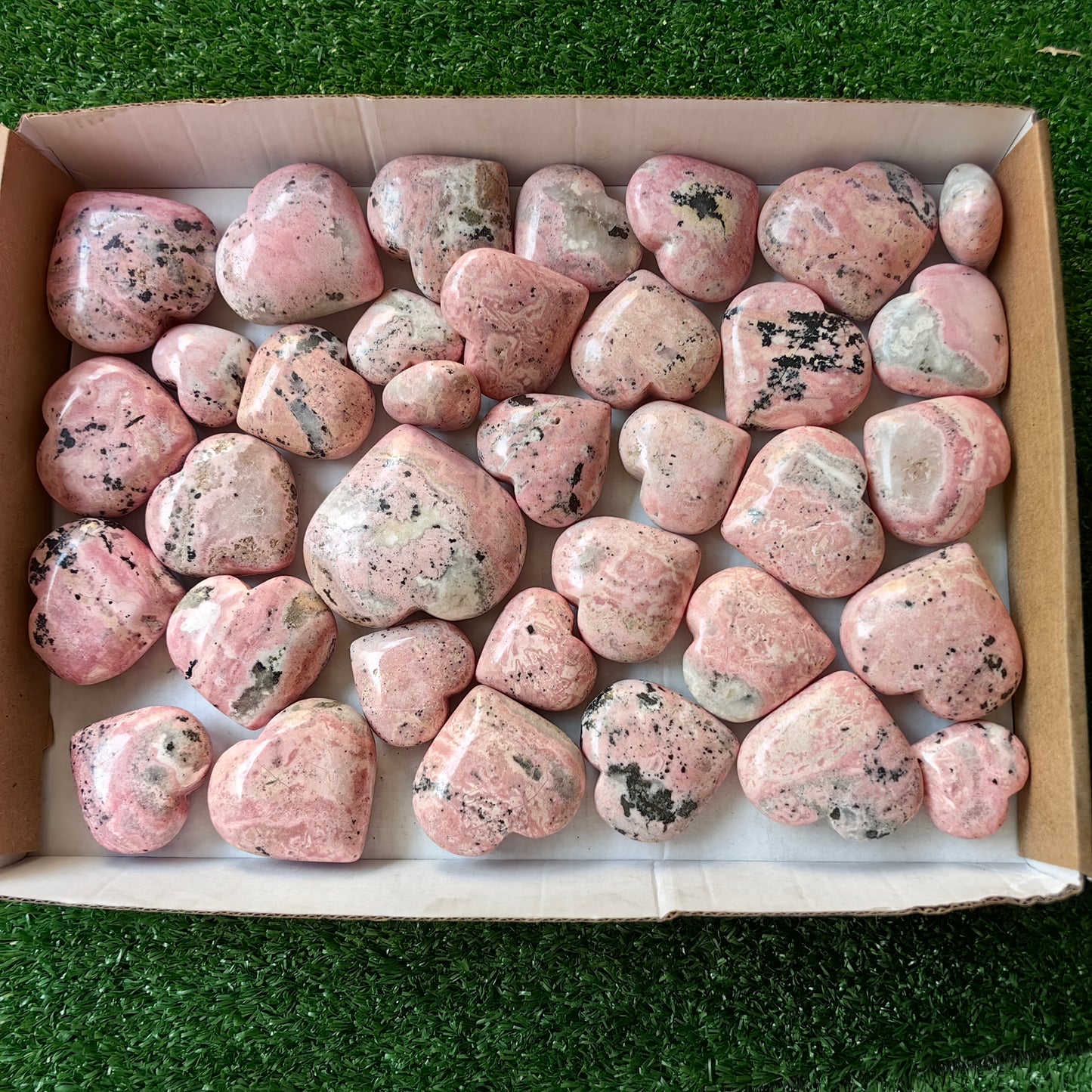 35 pc rhodonite hearts