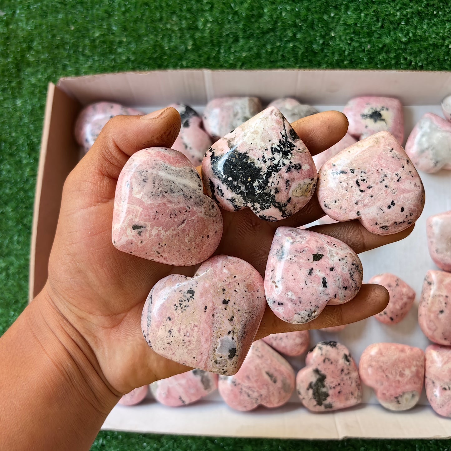 35 pc rhodonite hearts