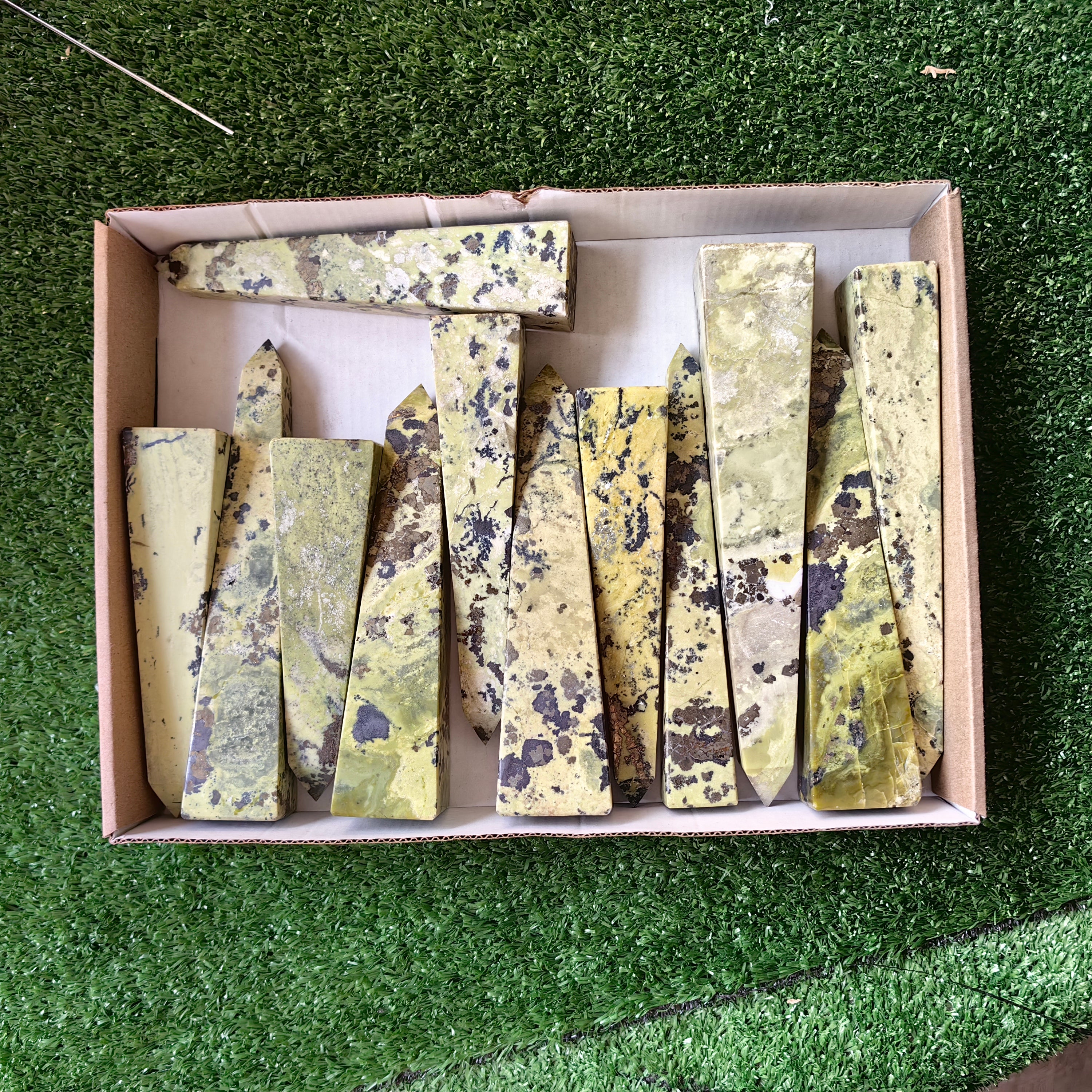 12 pc big green serpentine towers