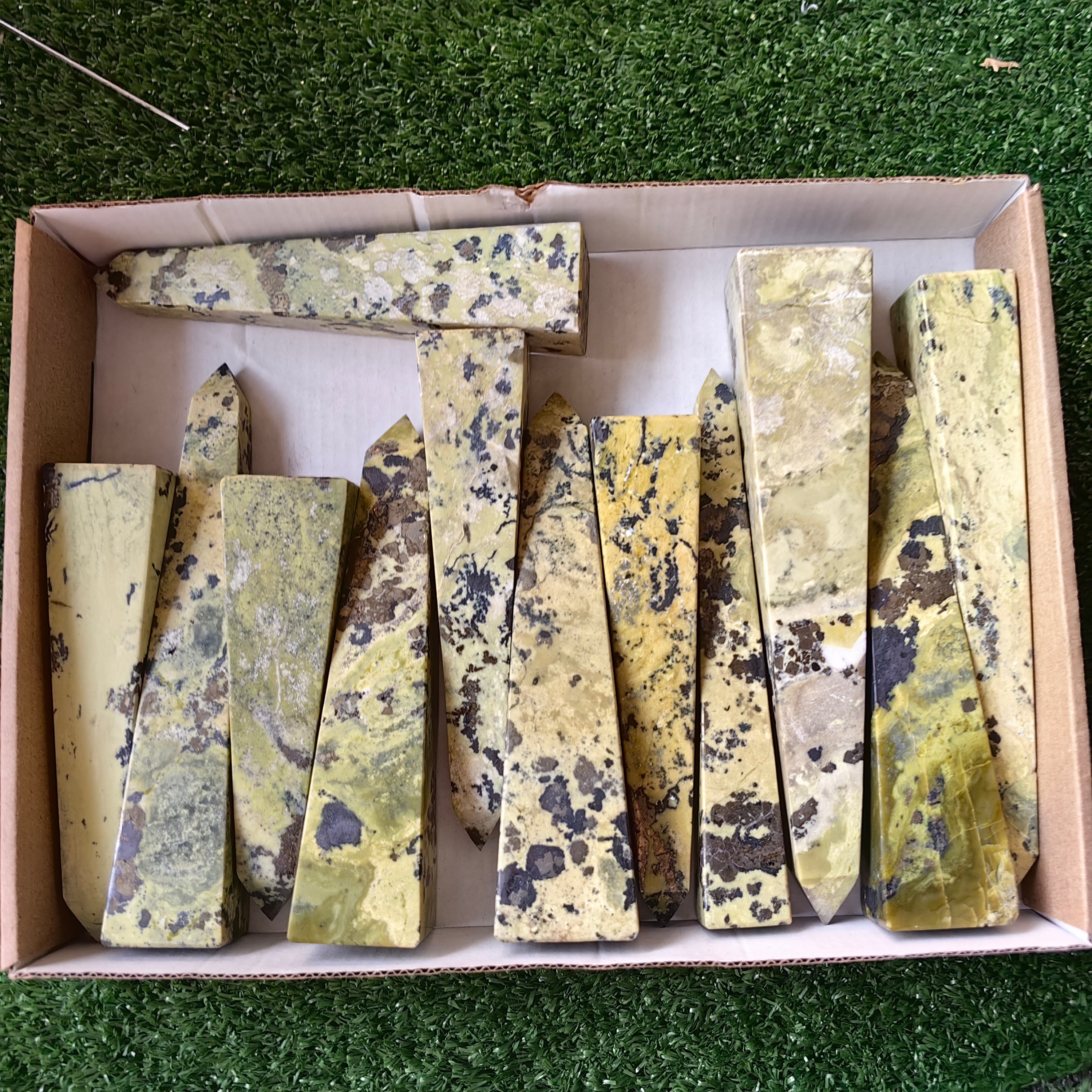 12 pc big green serpentine towers