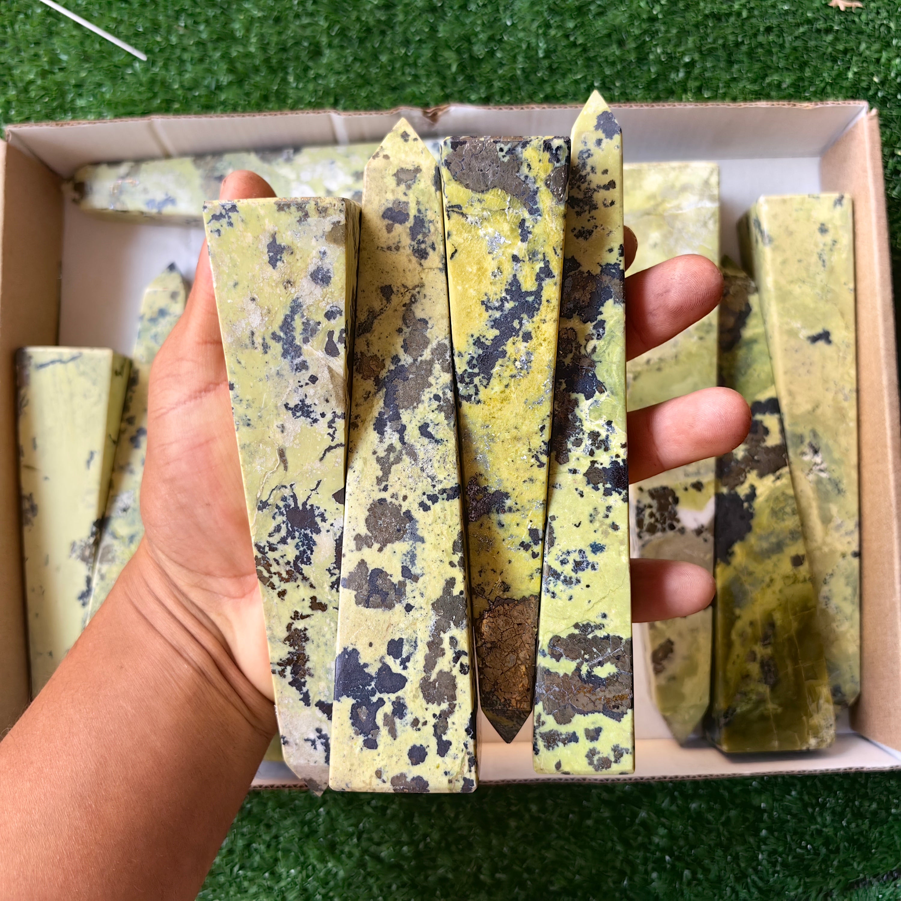 12 pc big green serpentine towers