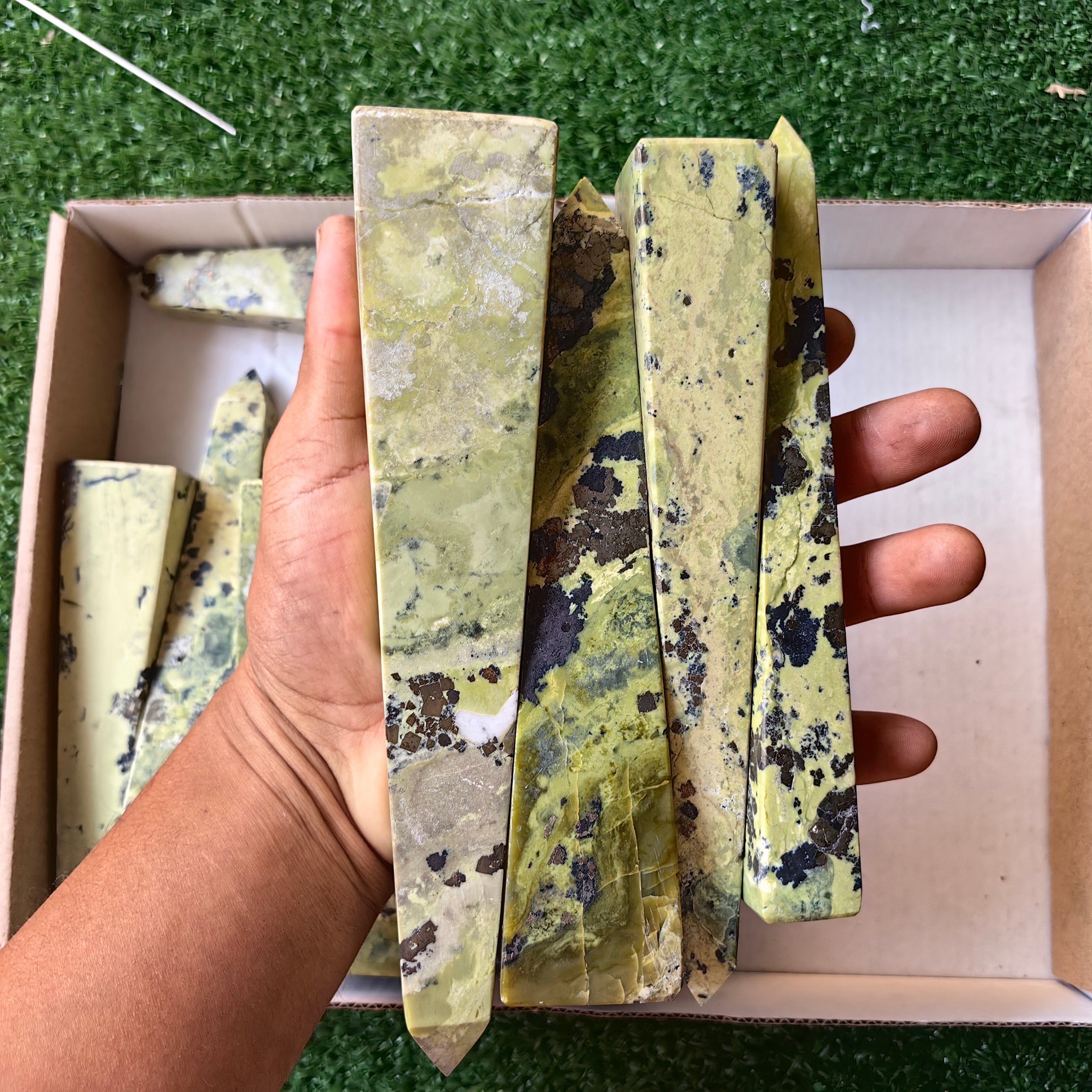 12 pc big green serpentine towers