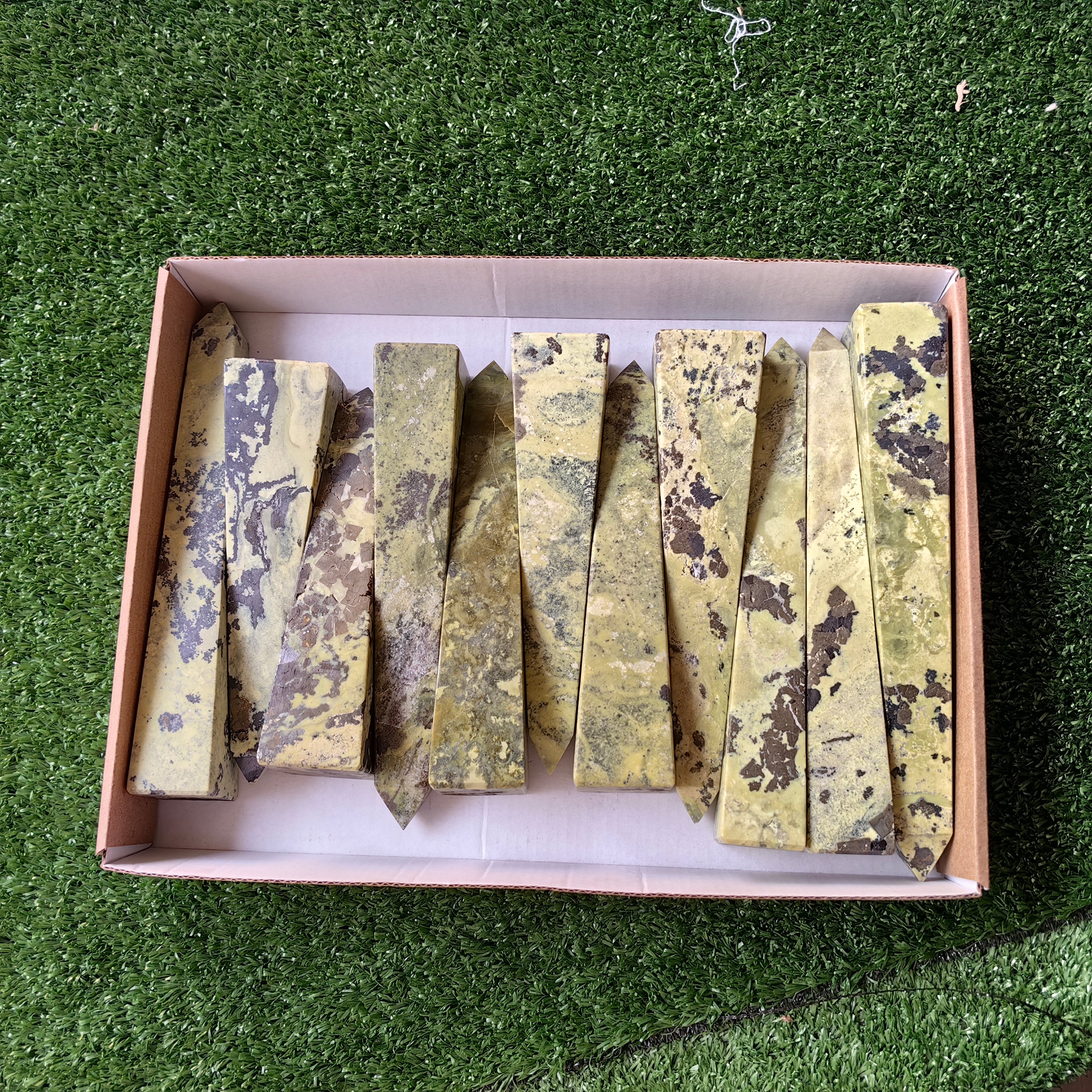 11 pc big green serpentine towers