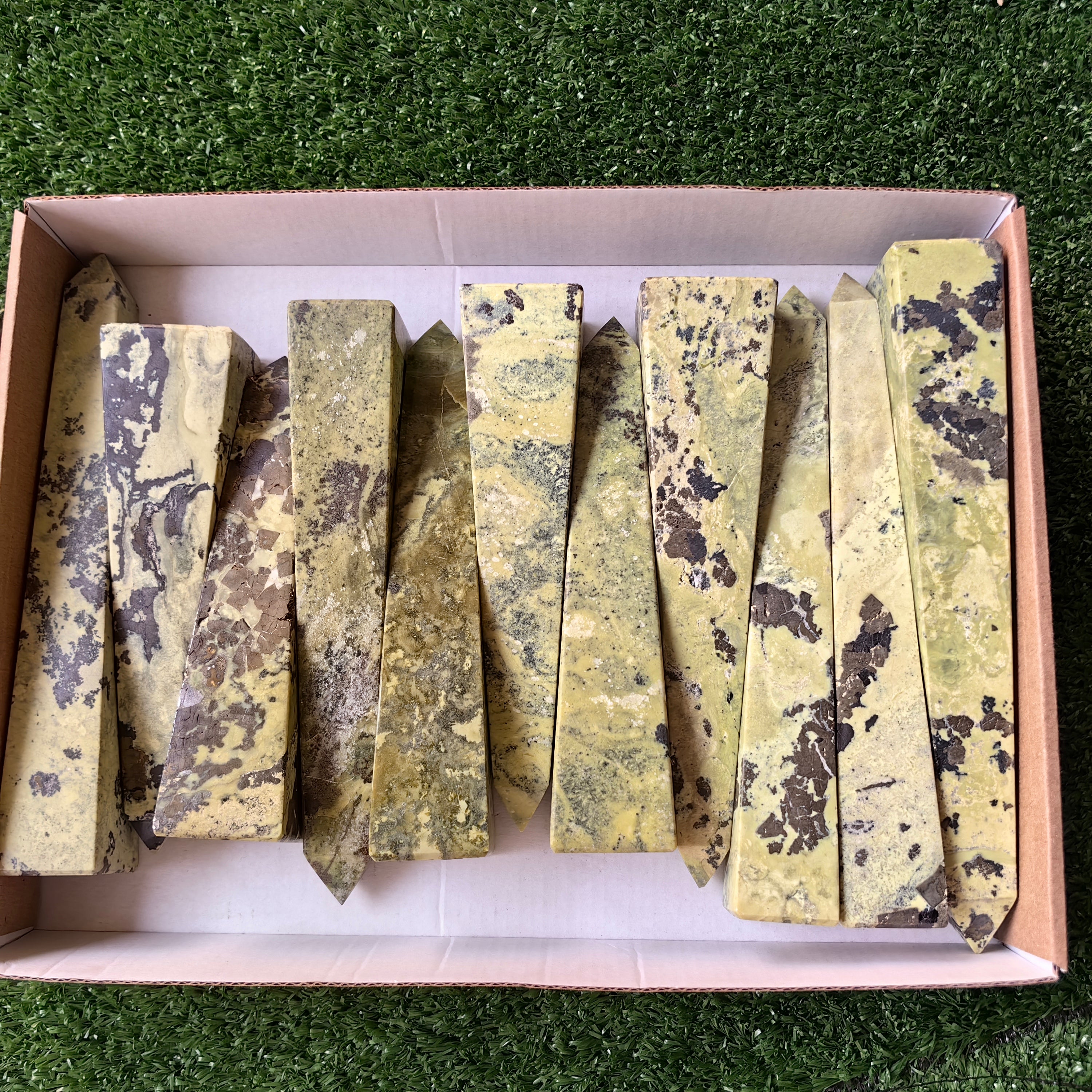 11 pc big green serpentine towers