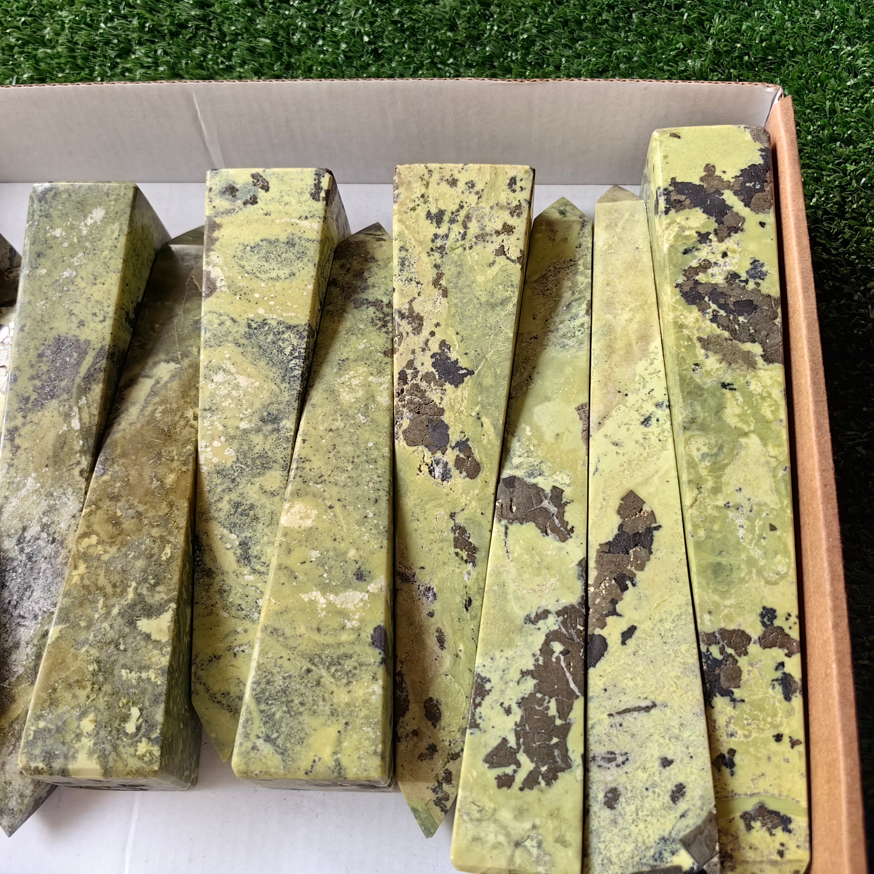 11 pc big green serpentine towers