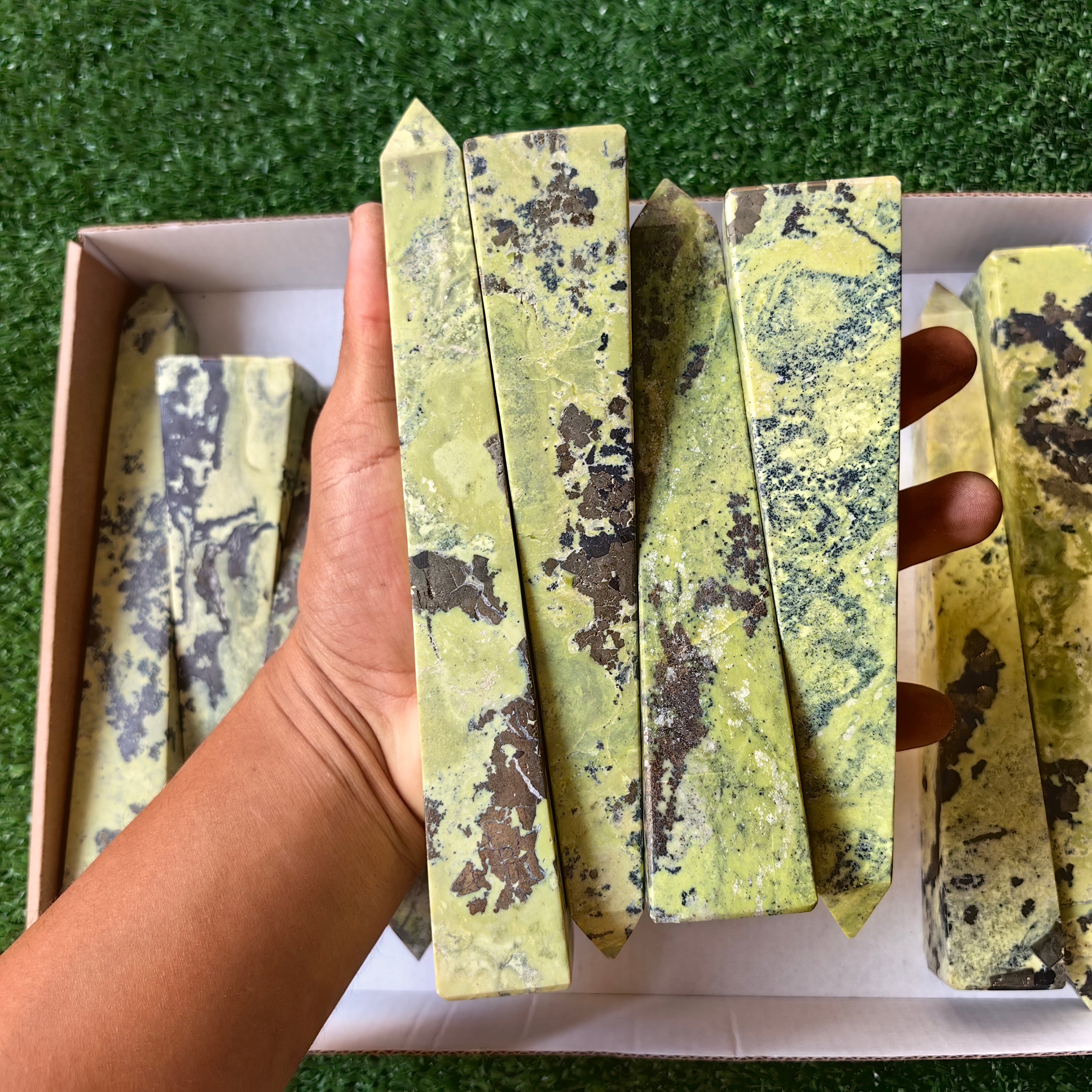 11 pc big green serpentine towers