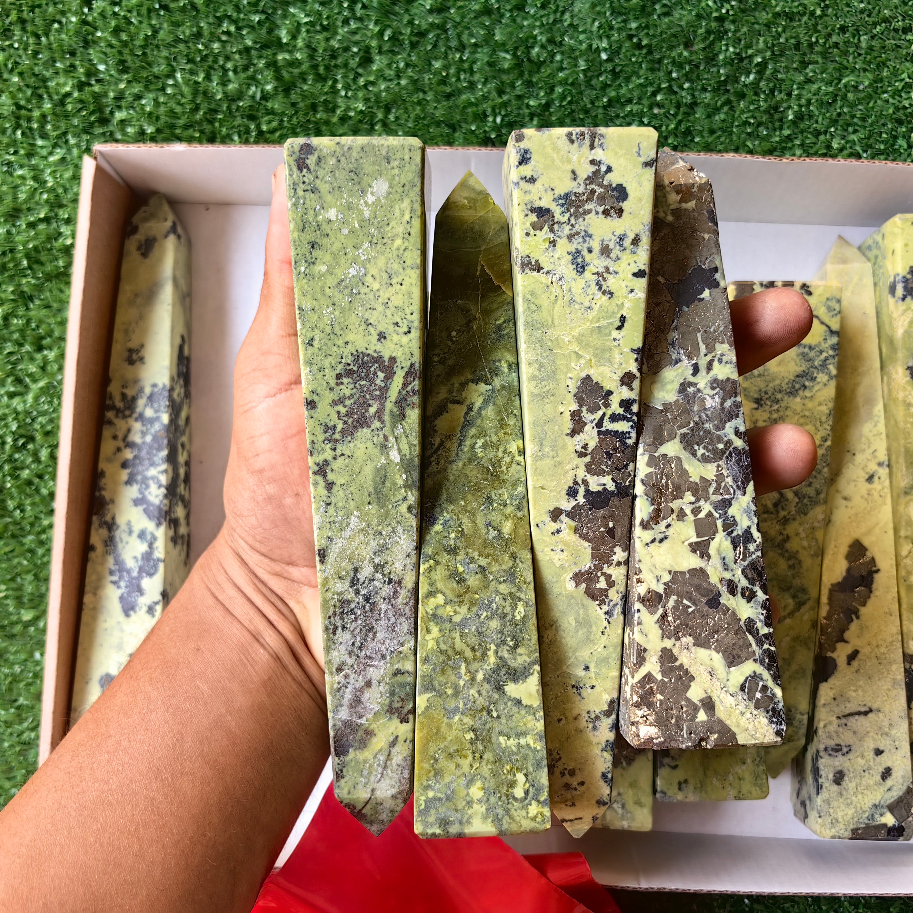 11 pc big green serpentine towers