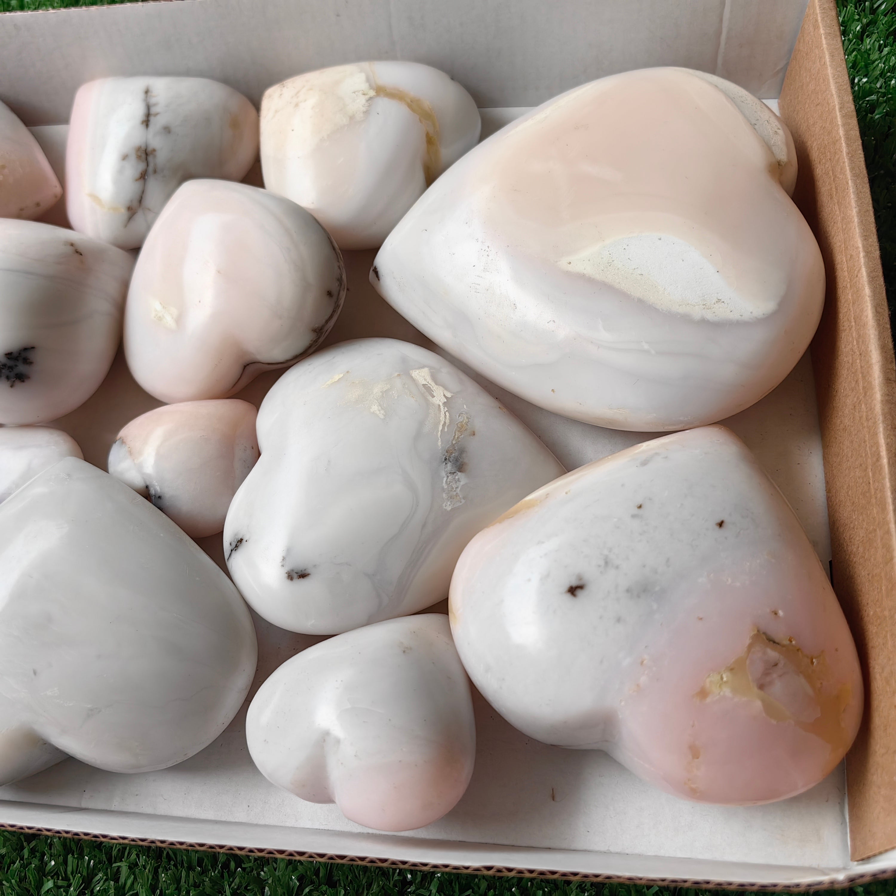 14 pc peruvian pink opal hearts