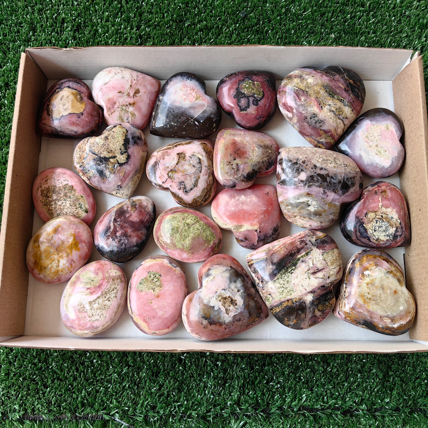 20 pc peruvian strawberry pink opal hearts & palms