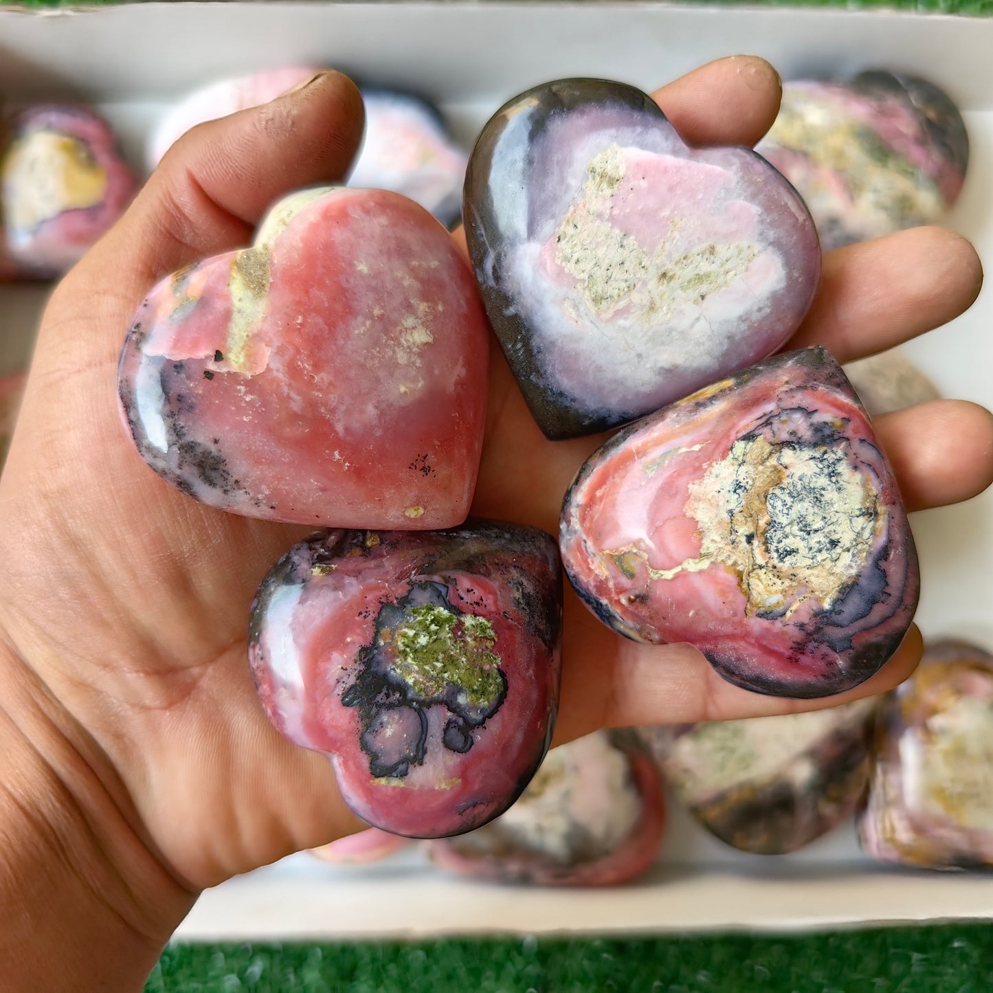 20 pc peruvian strawberry pink opal hearts & palms