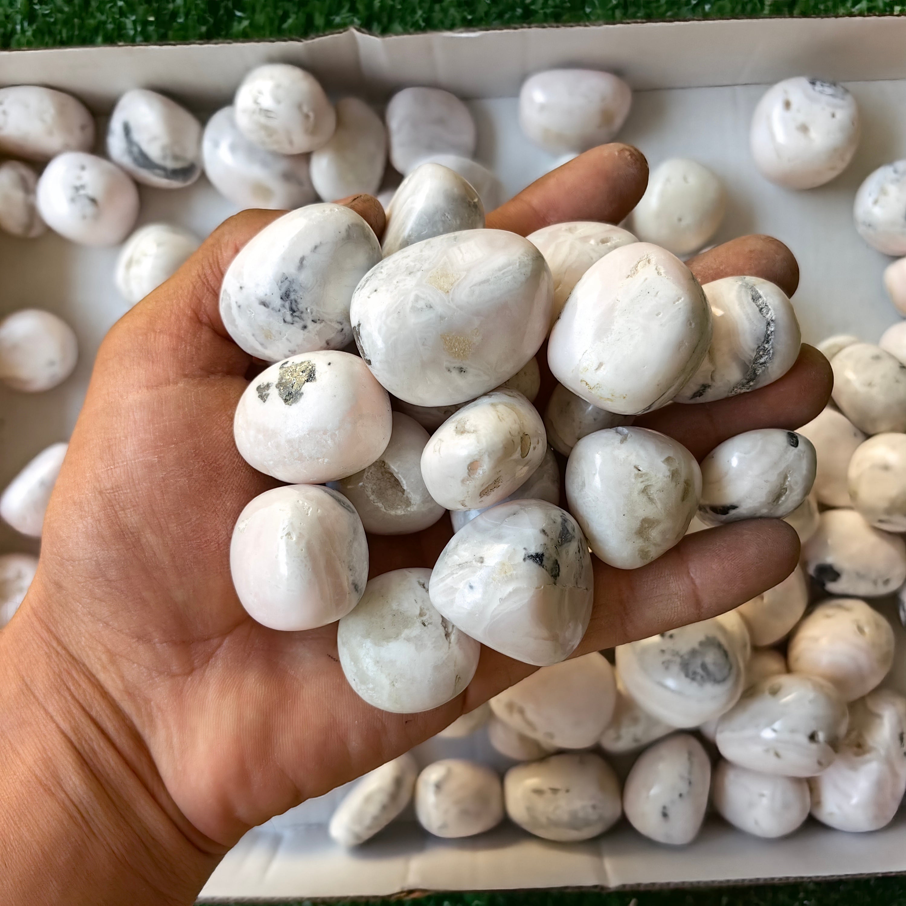 2 Kg Mangano Calcite Tumbled