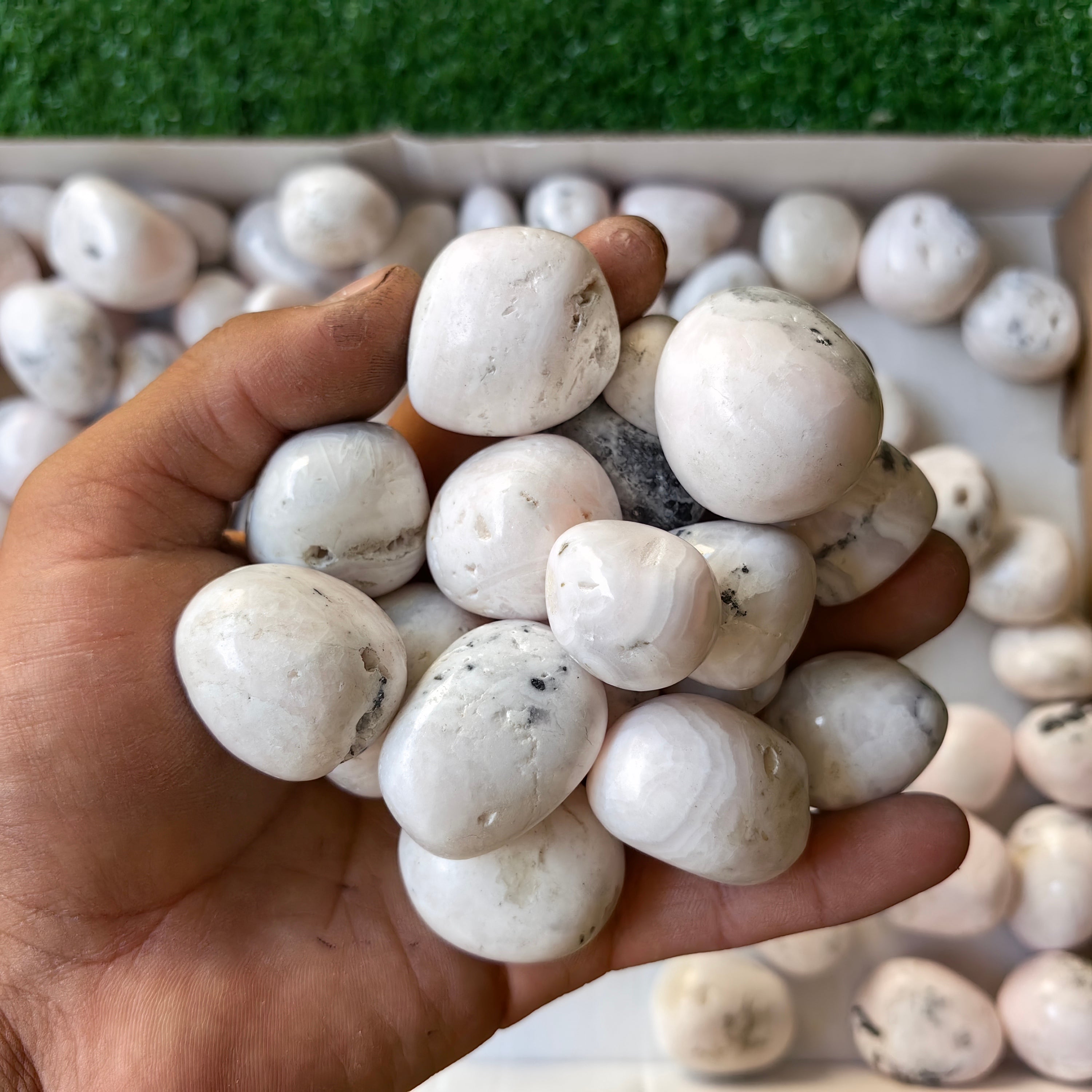 2 Kg Mangano Calcite Tumbled