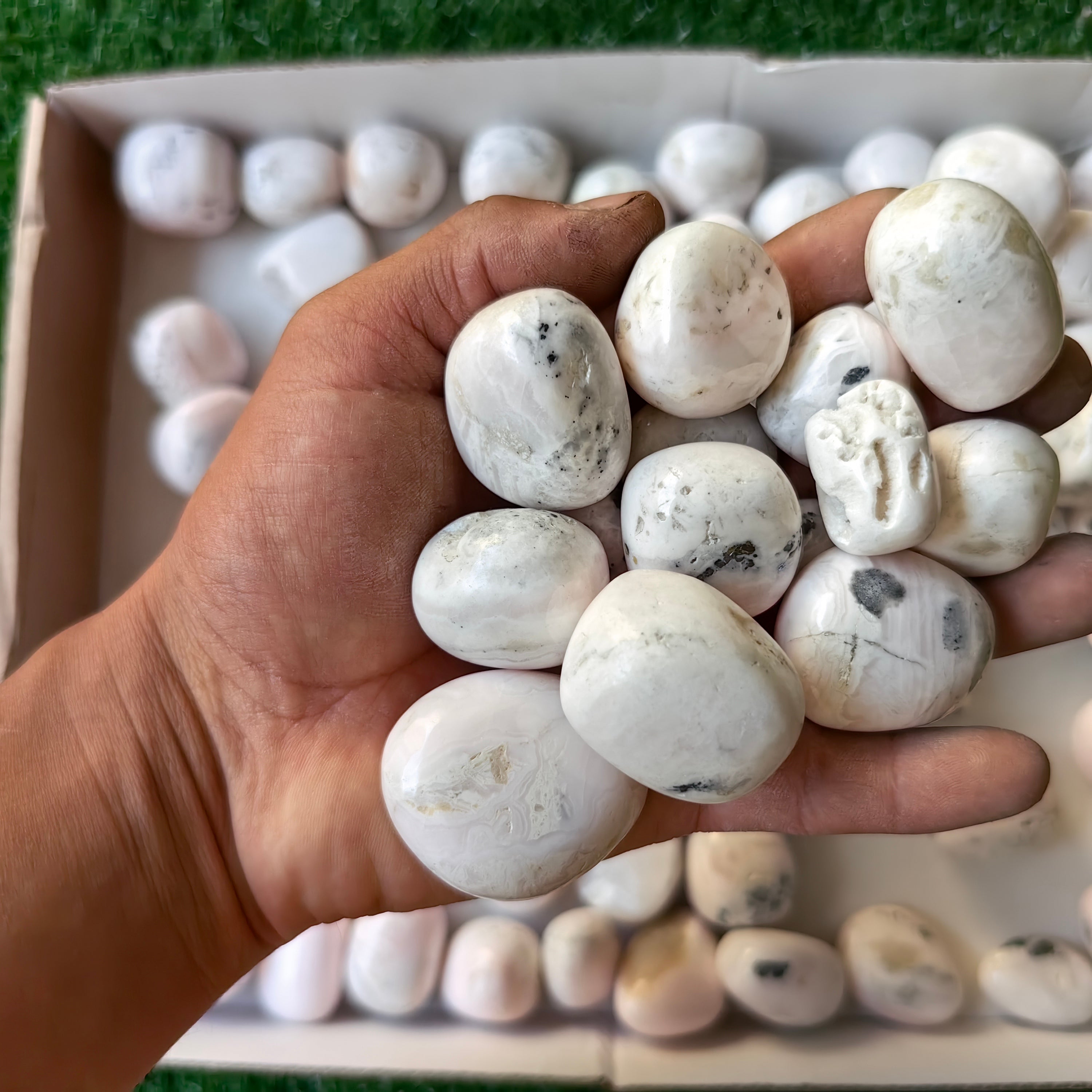 2 Kg Mangano Calcite Tumbled