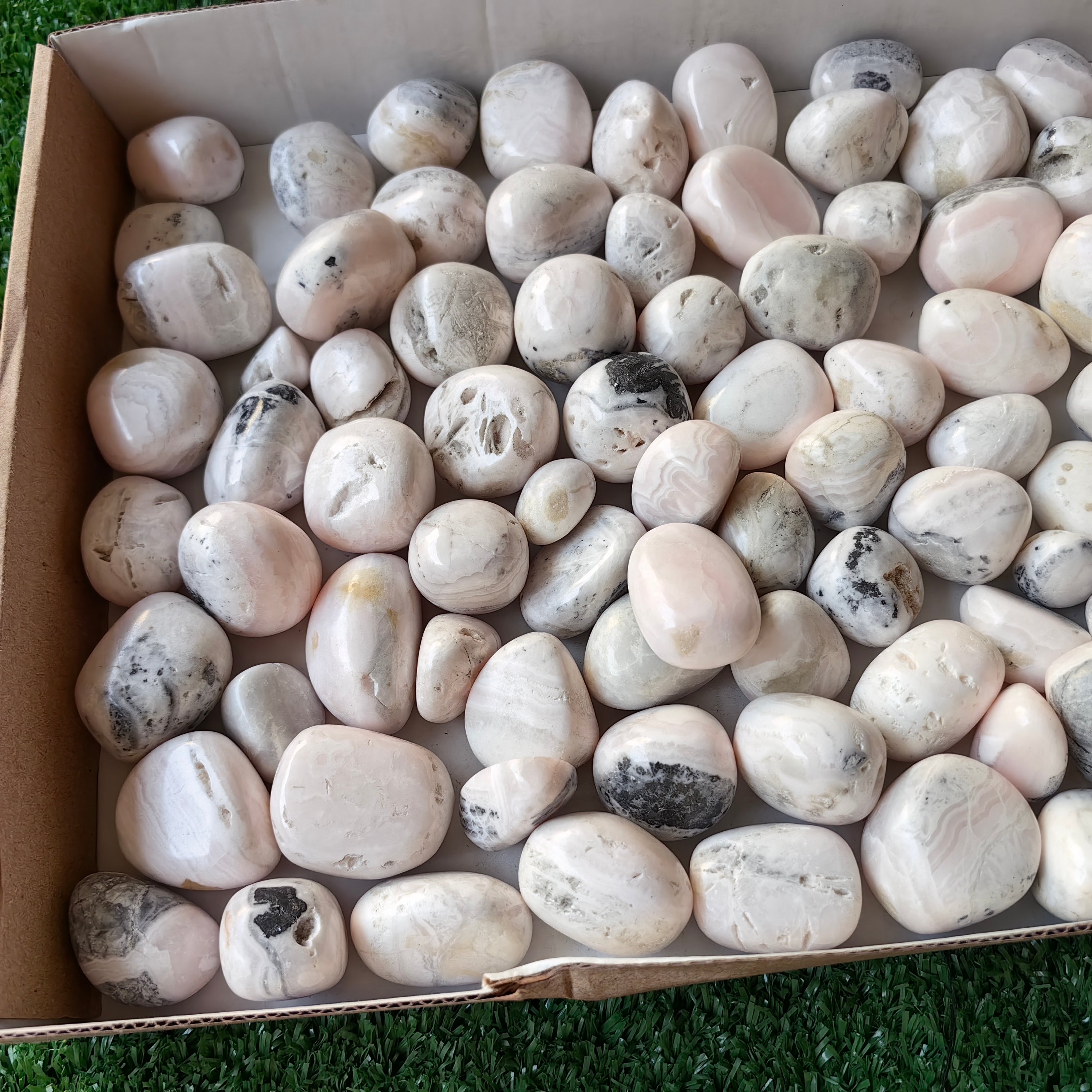 2 Kg Mangano Calcite Tumbled