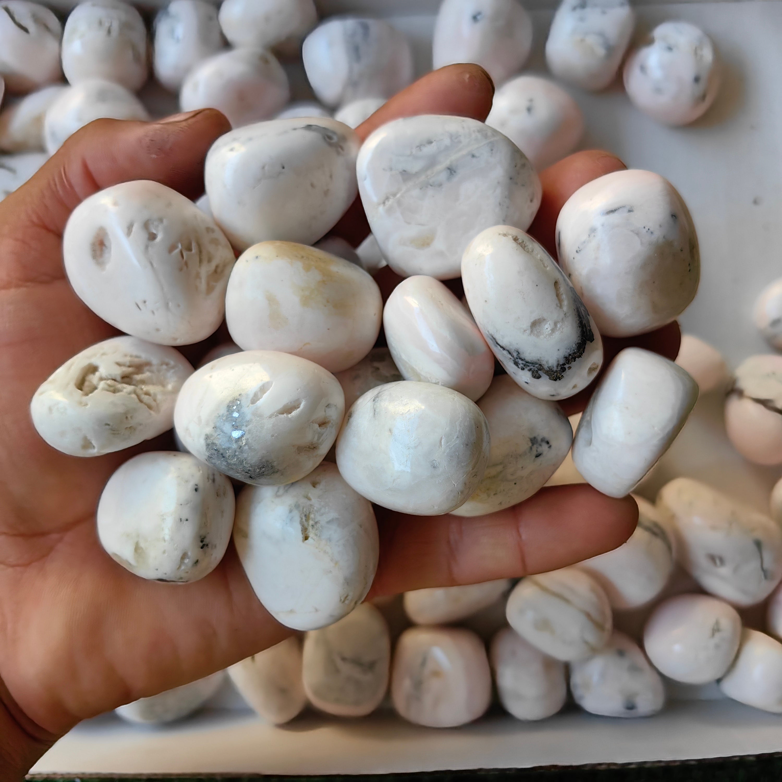 2 Kg Mangano Calcite Tumbled