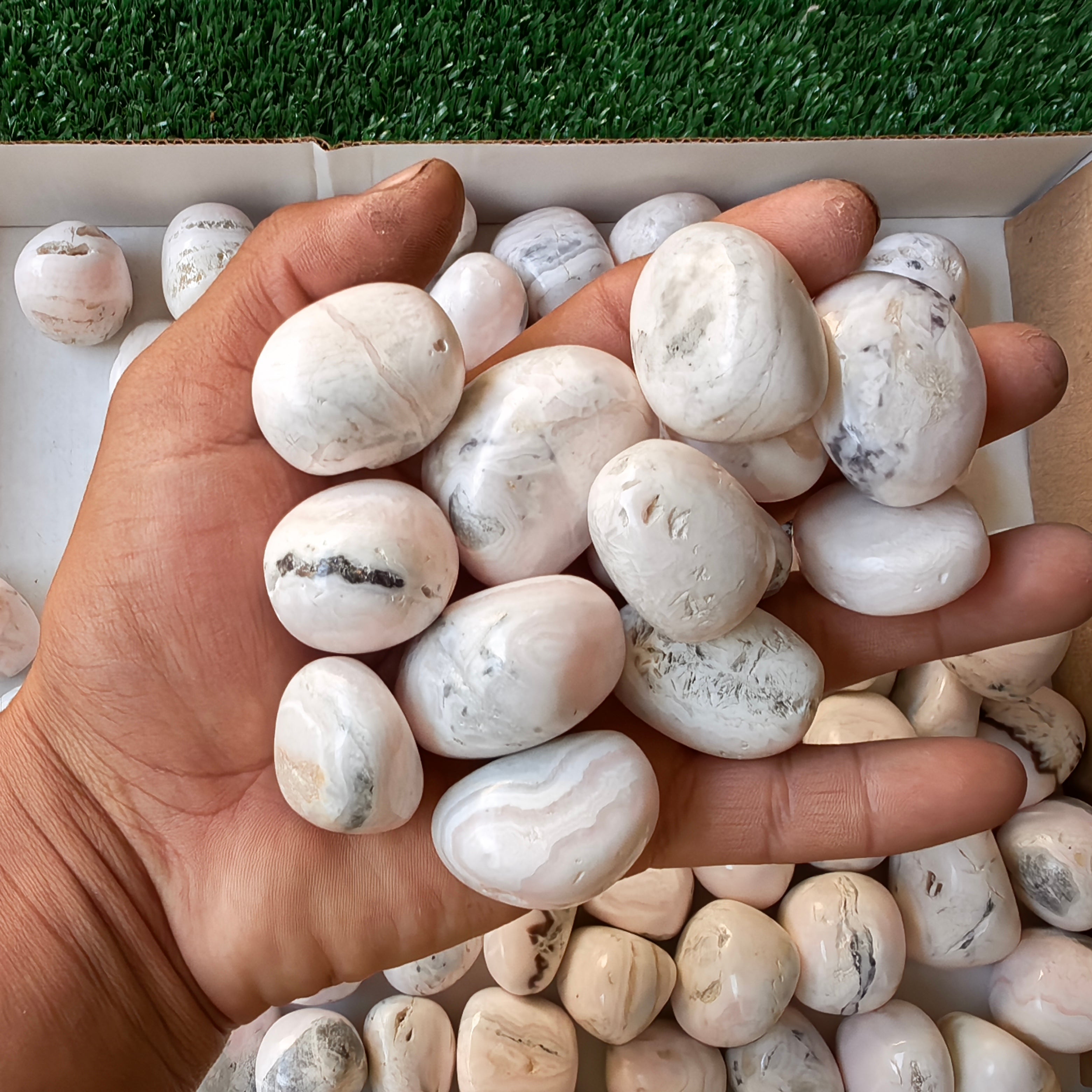 2 Kg Mangano Calcite Tumbled