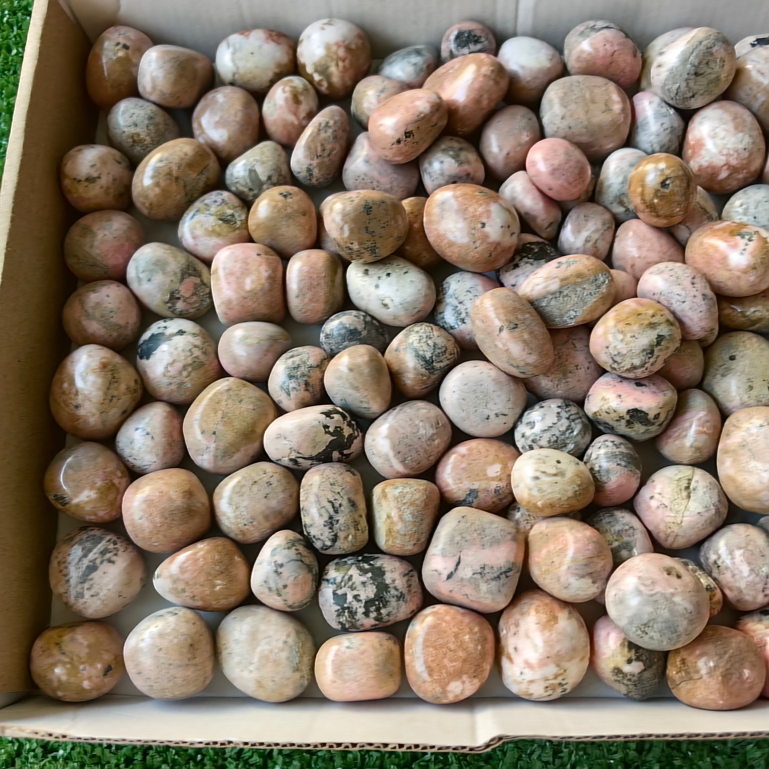 2.7 kg tumbled pink rhodonite