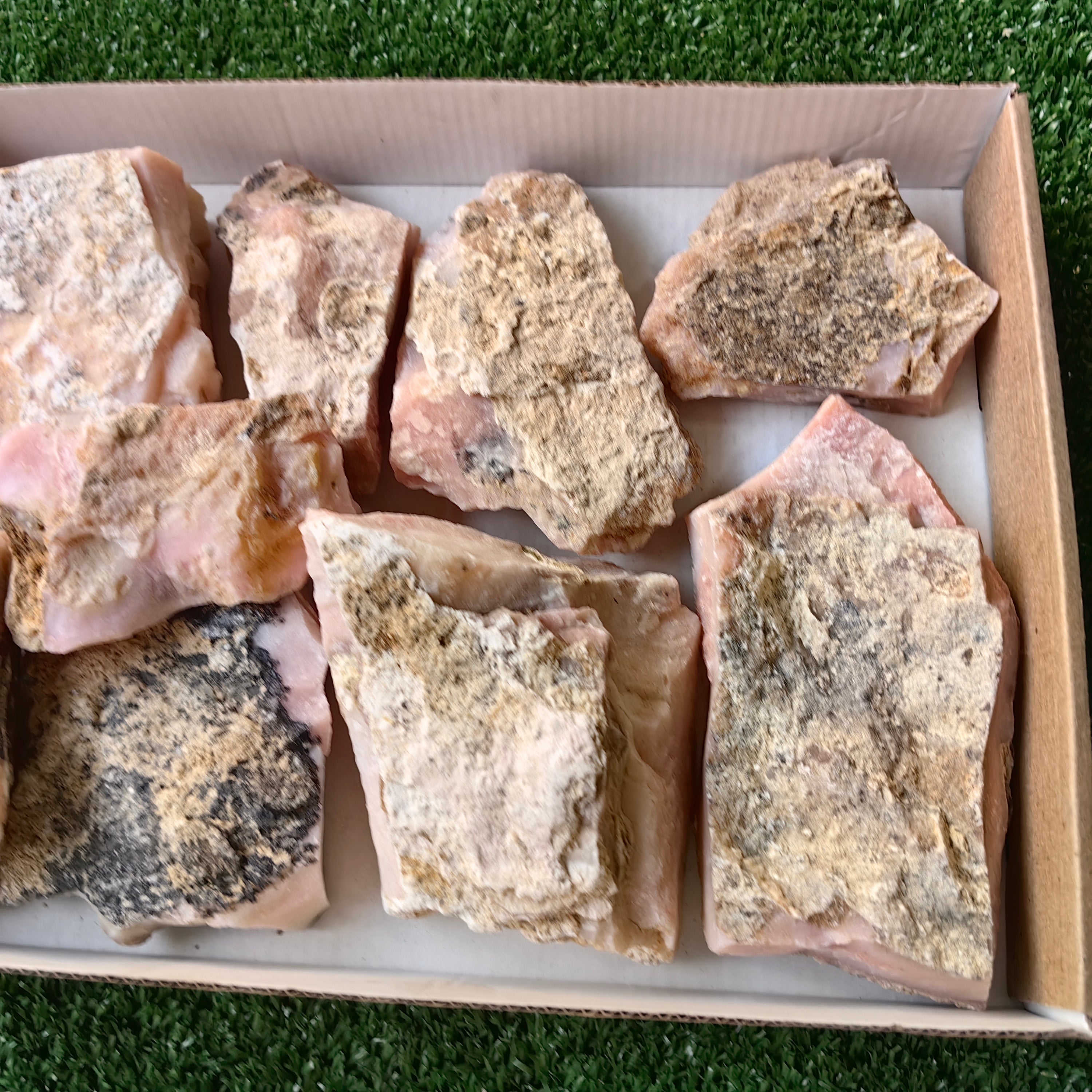 2 kg Pink Opal Rough Peru